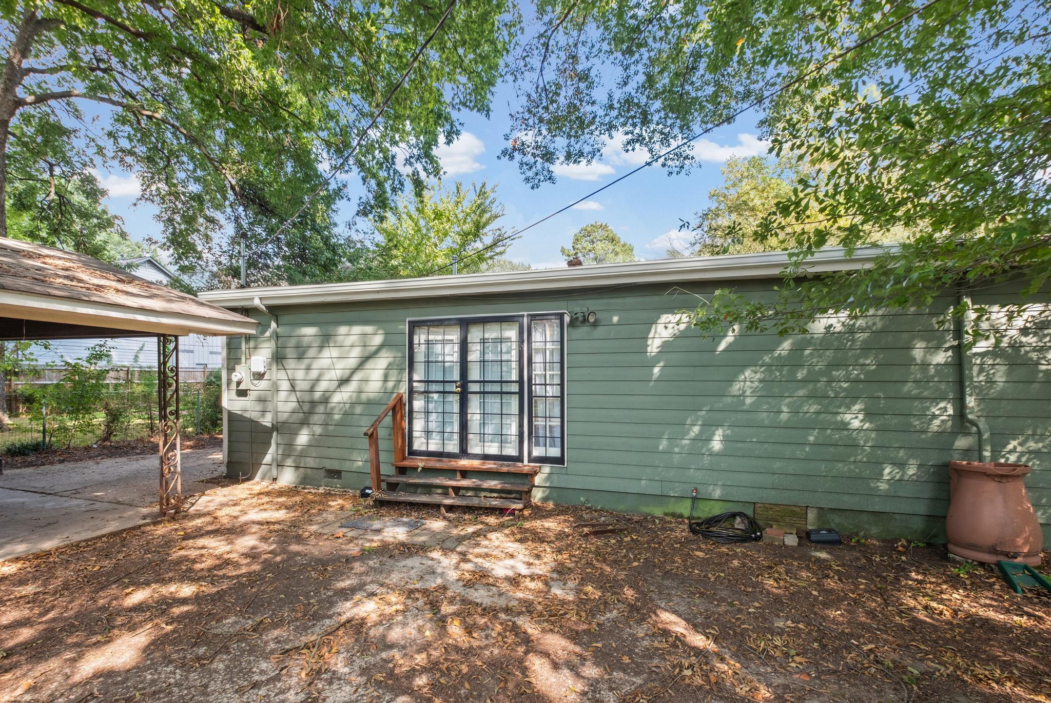 1319 Weymouth St Property Photo 19