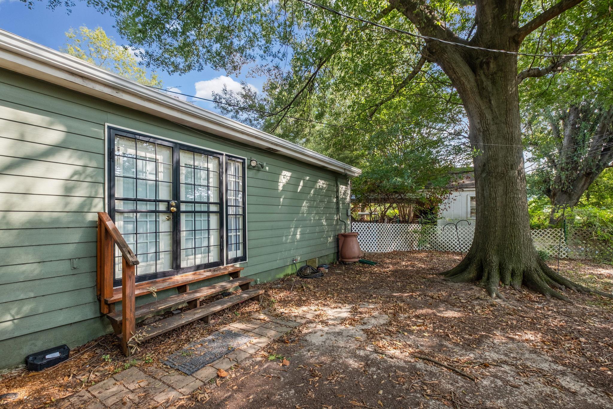 1319 Weymouth St Property Photo 20