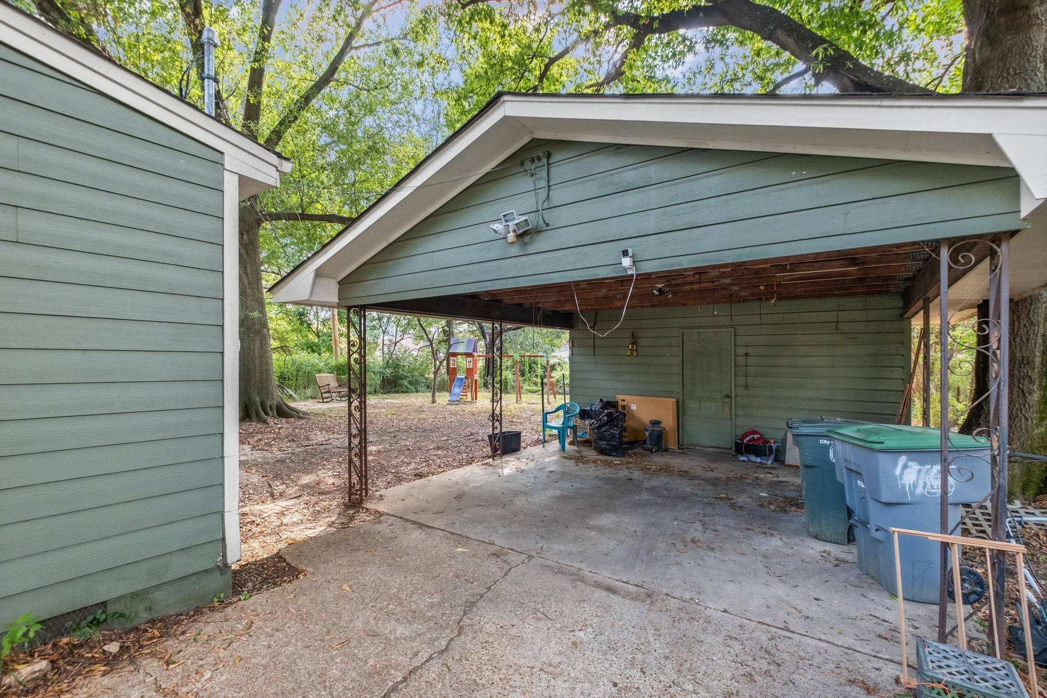 1319 Weymouth St Property Photo 21