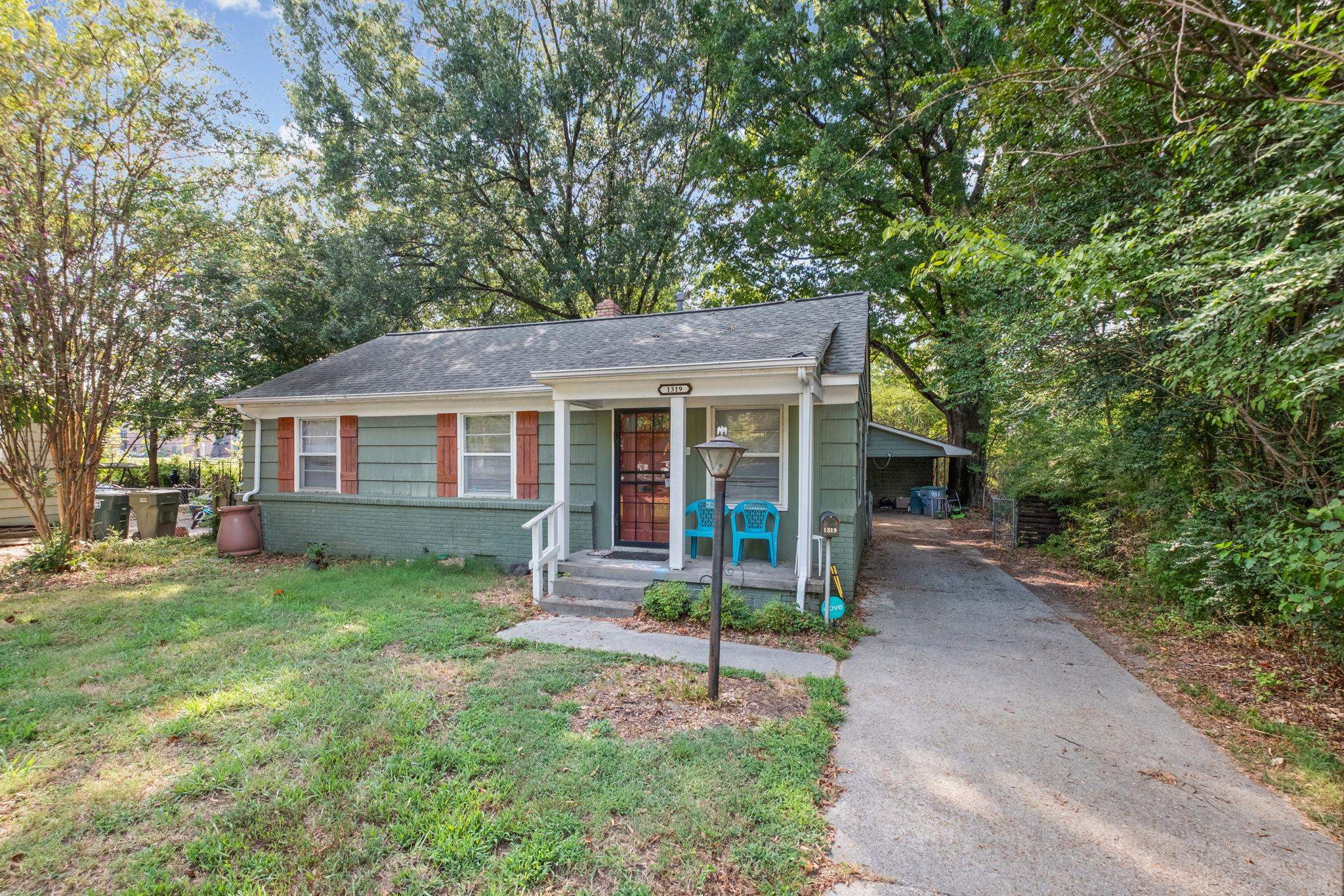 1319 Weymouth St Property Photo 23