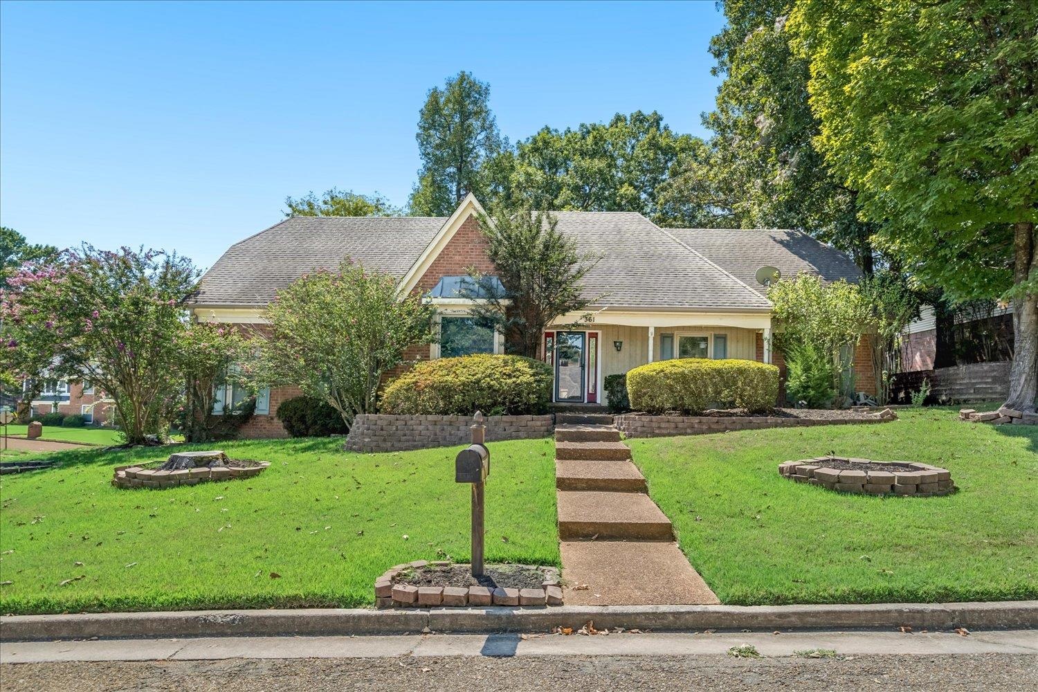 361 SUMMERFIELD LN Property Photo 1