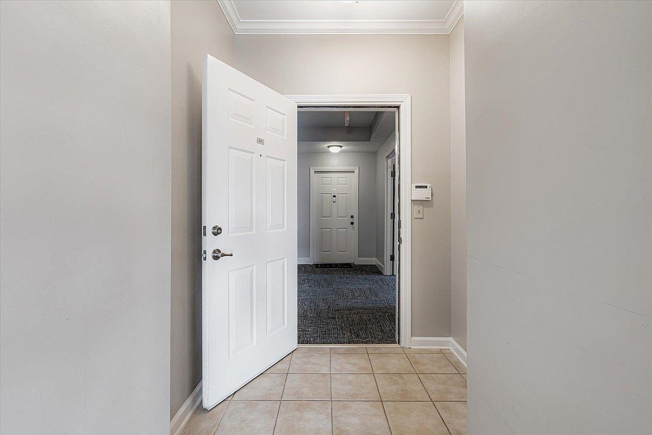 721 Litty Ct 302 Property Photo 2