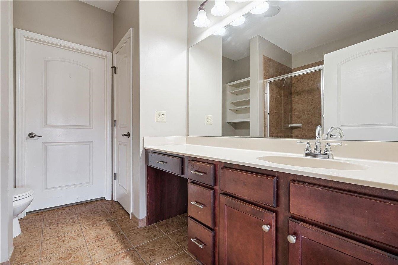 721 Litty Ct 302 Property Photo 10