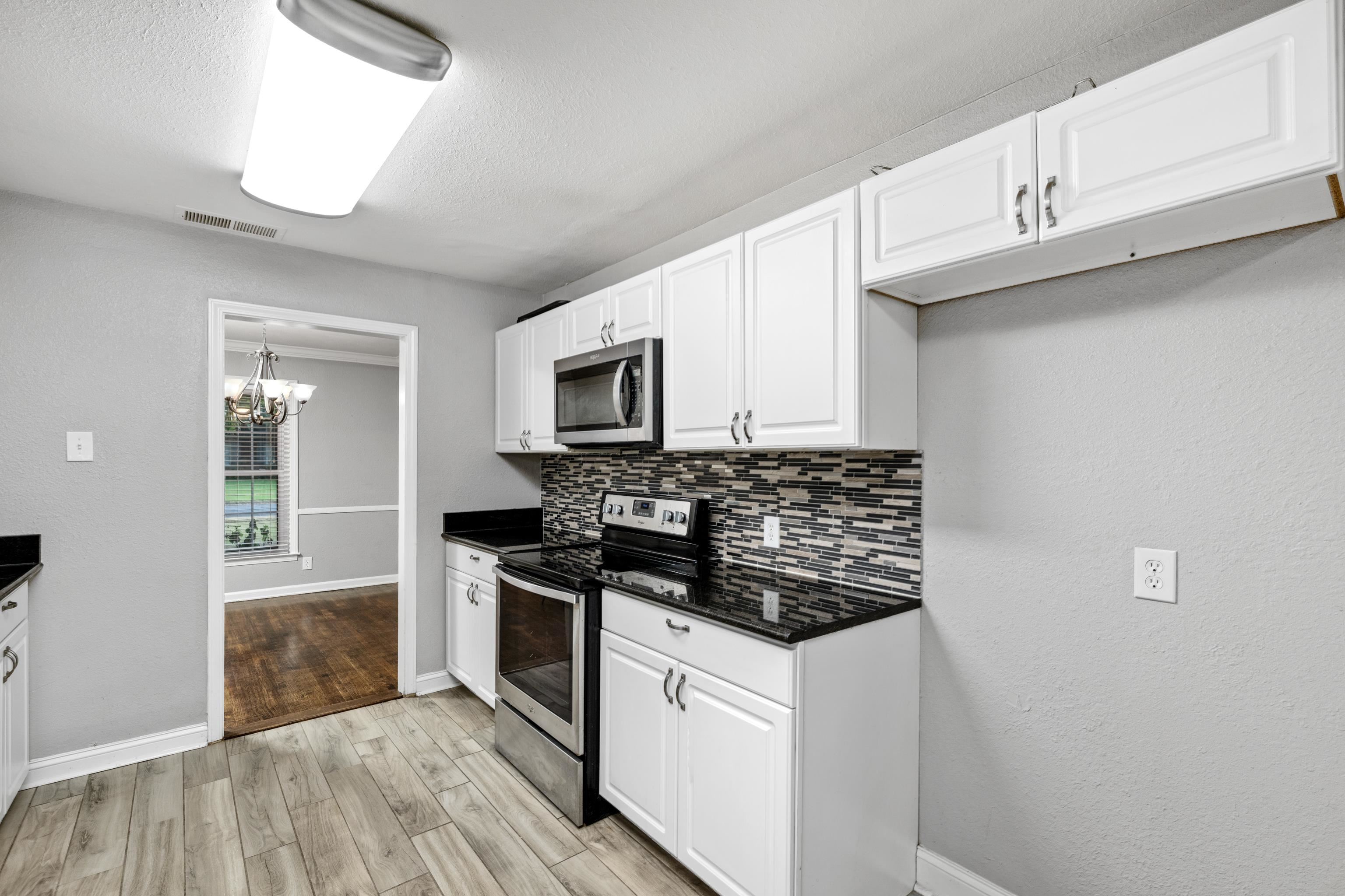 1621 Vera Cruz St Property Photo 8