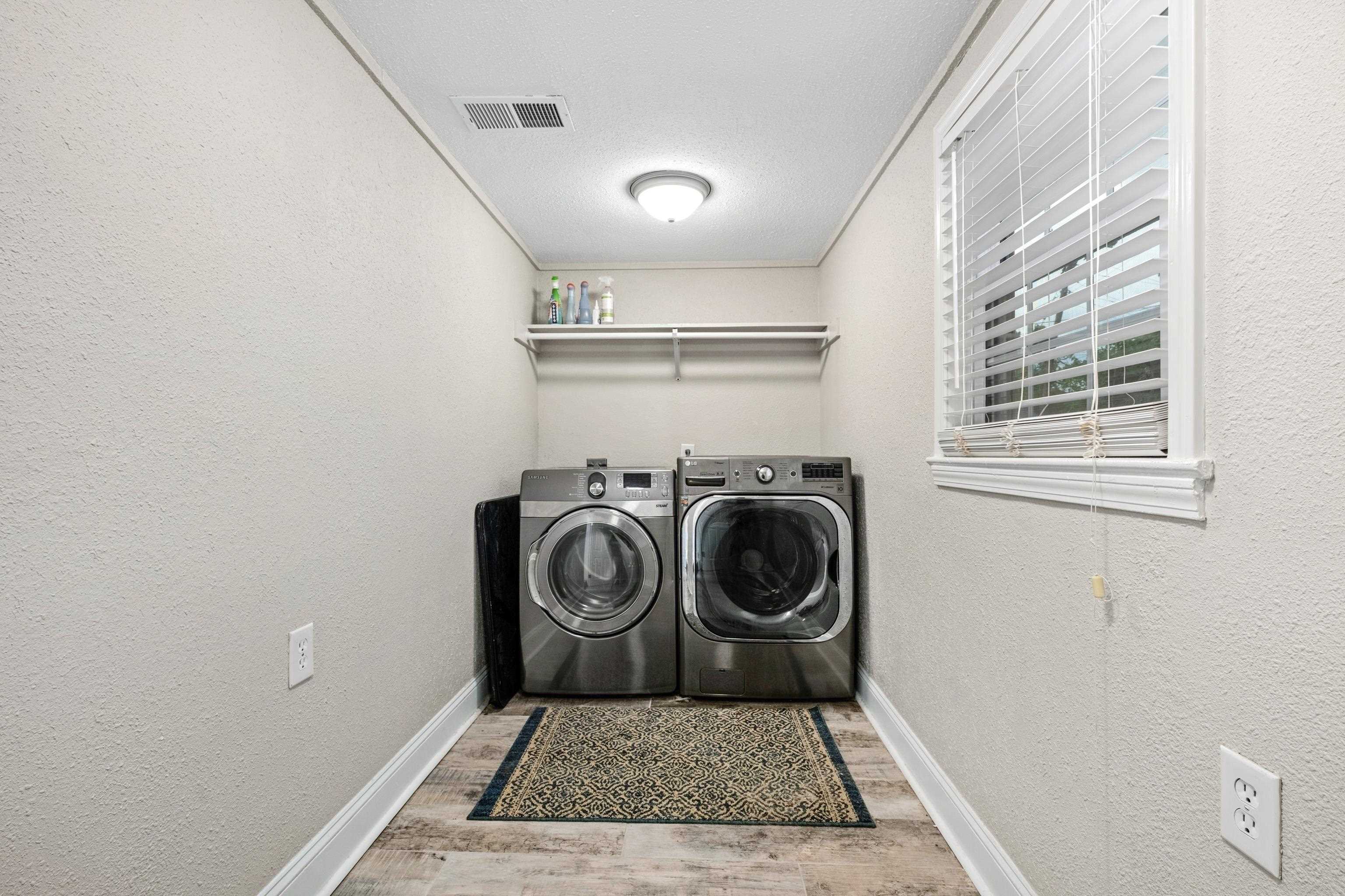 1621 Vera Cruz St Property Photo 27