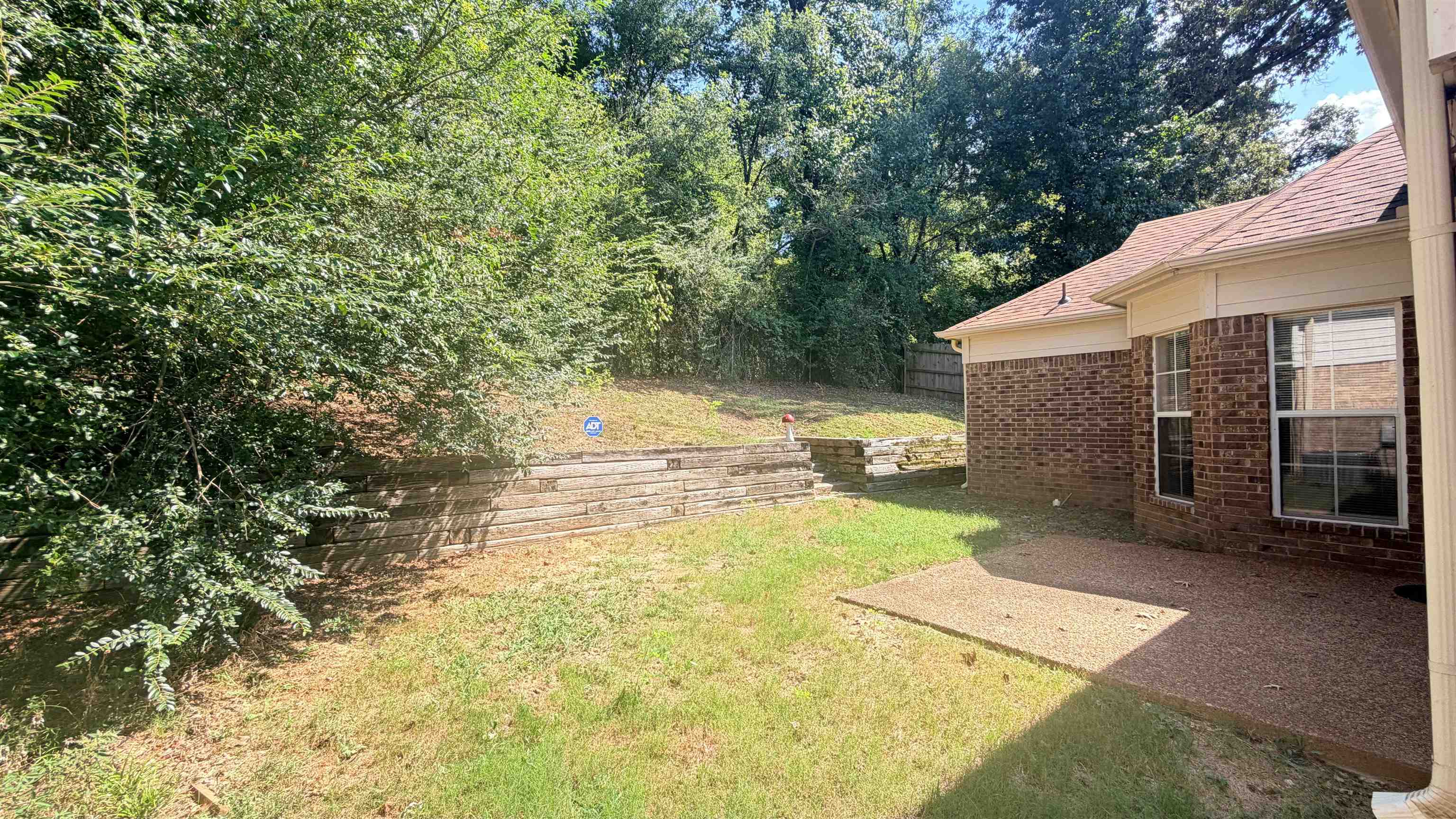 4630 Tulip Creek Dr Property Photo 5