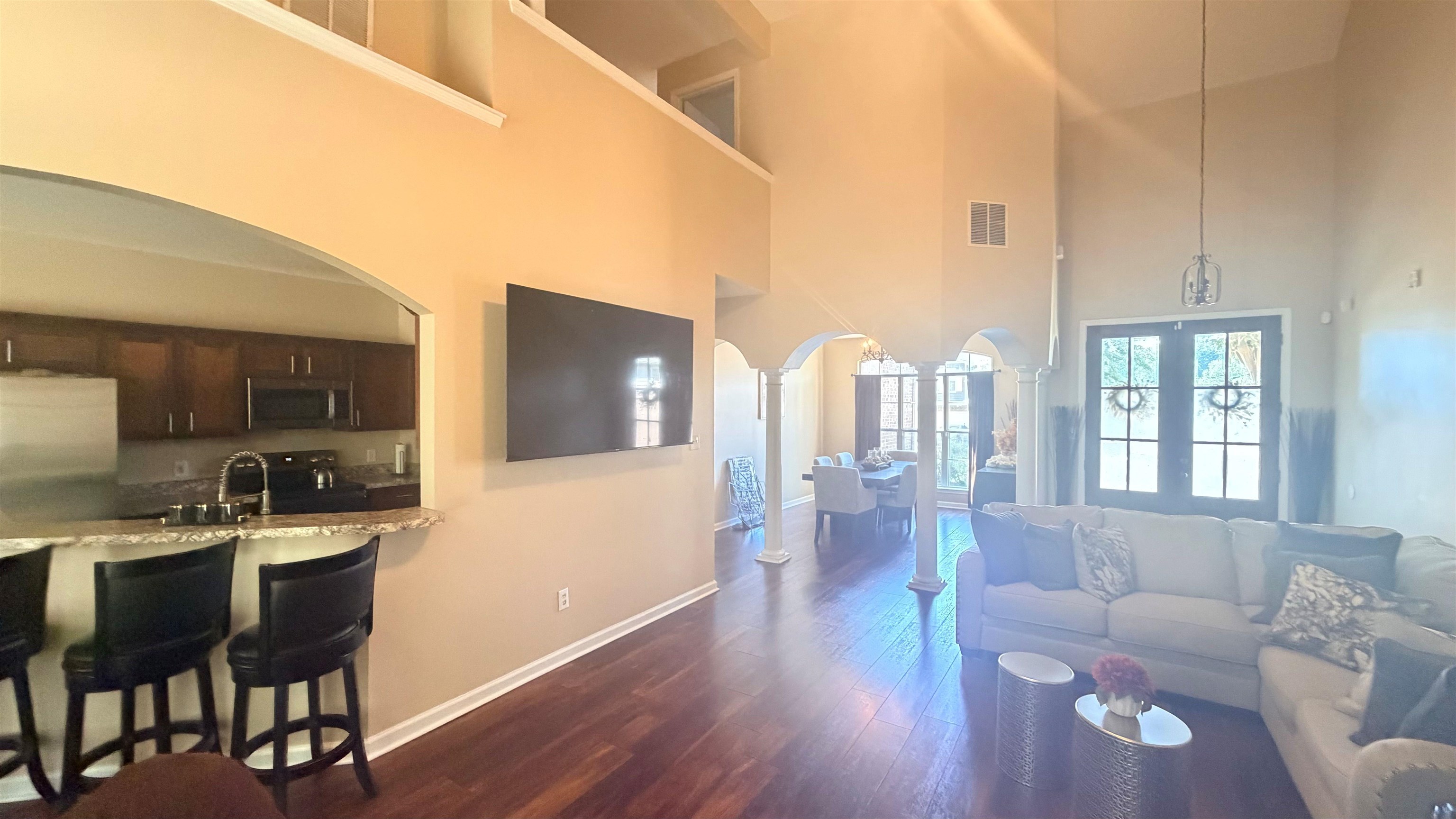 4630 Tulip Creek Dr Property Photo 6