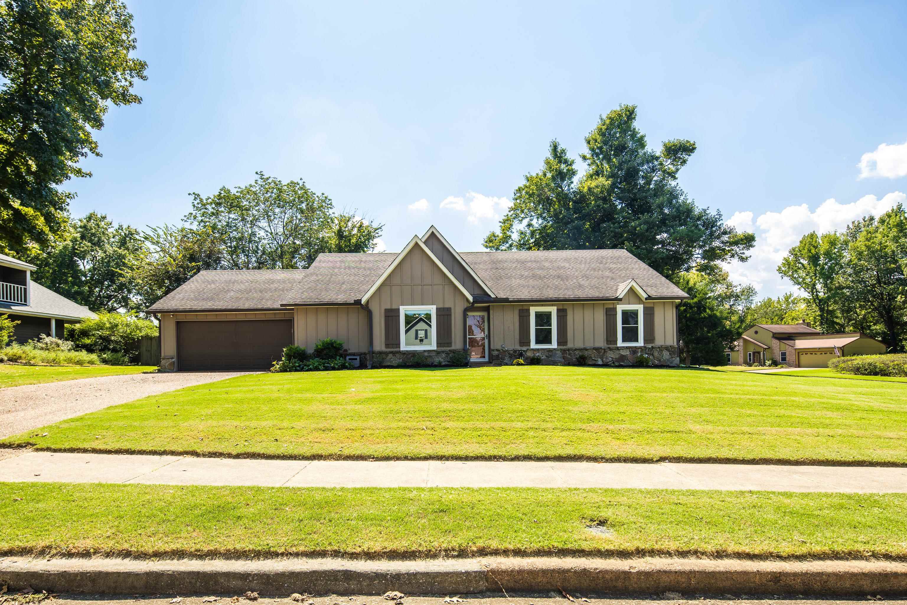9433 Woodcutter Ln Property Photo 1