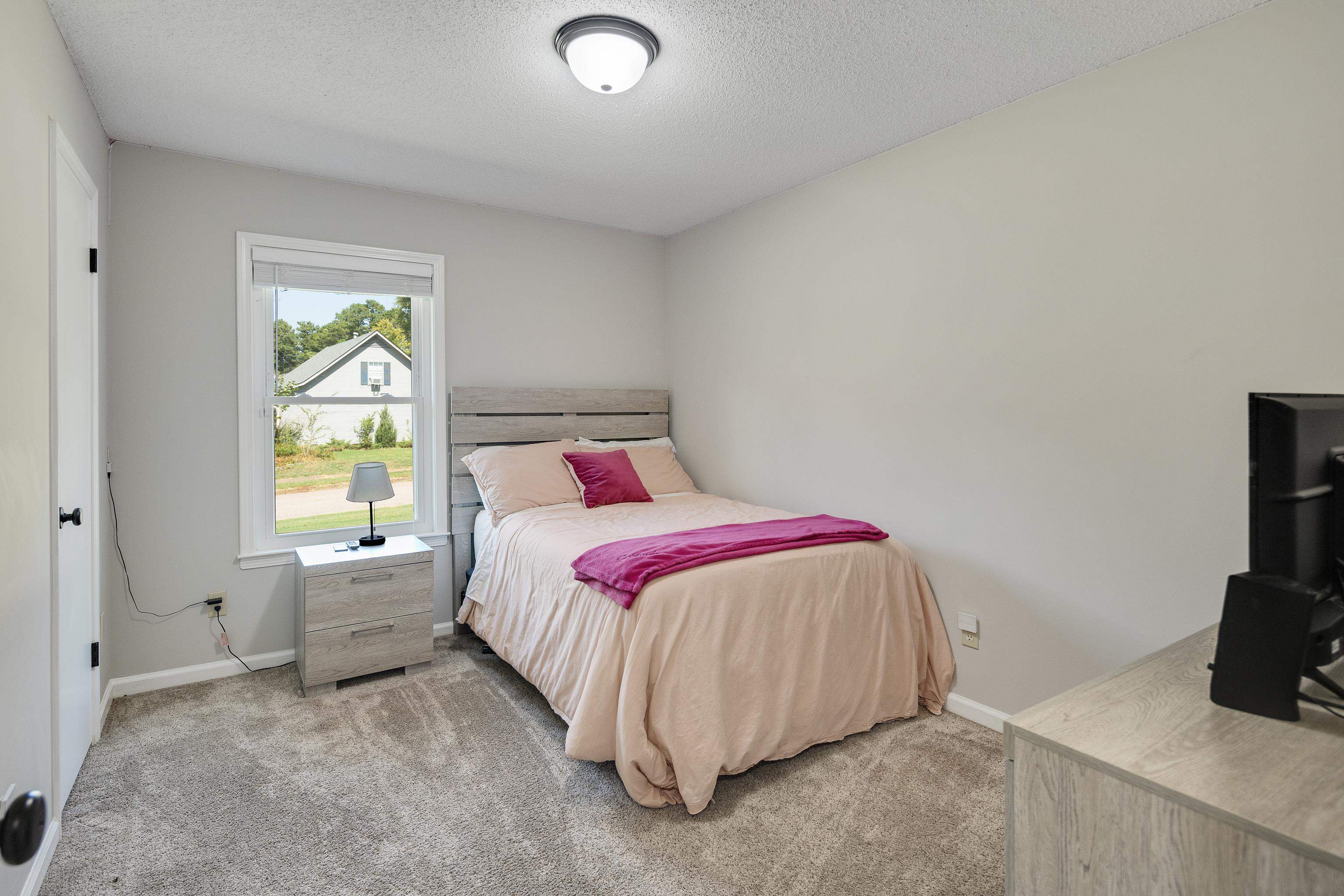 9433 Woodcutter Ln Property Photo 17