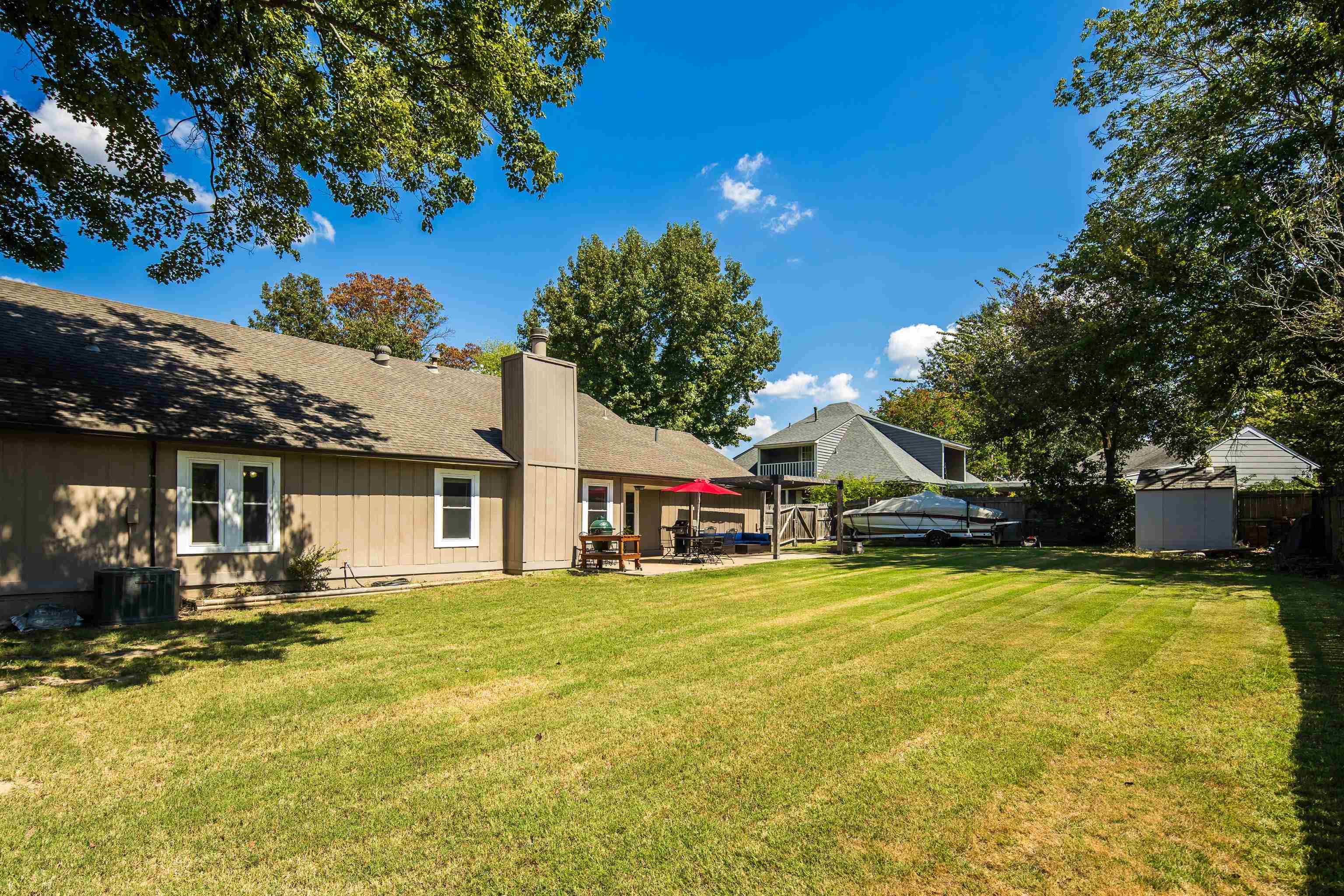 9433 Woodcutter Ln Property Photo 22