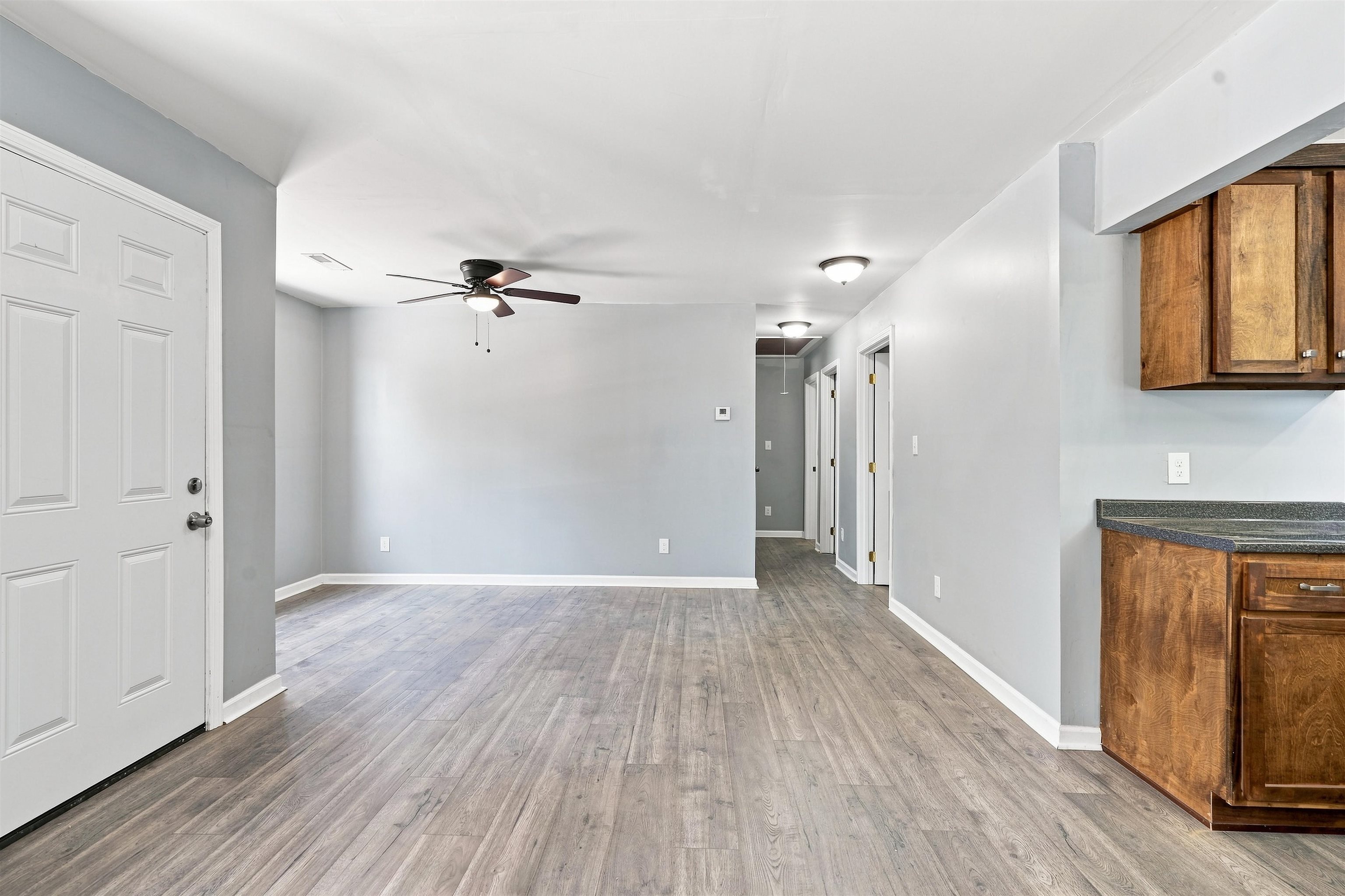 54 Jones Ave Property Photo 6