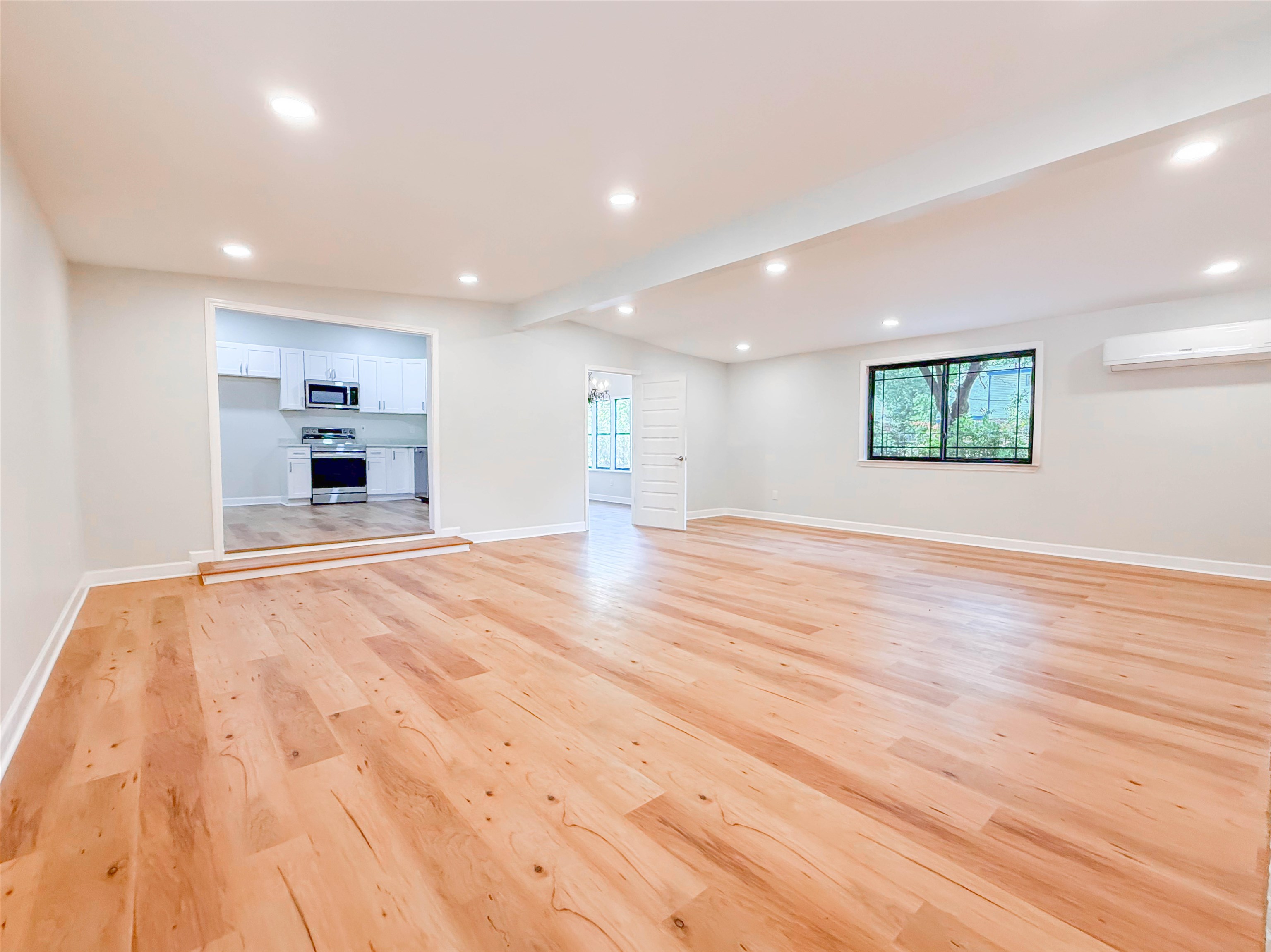 3217 Starsdale St Property Photo 6