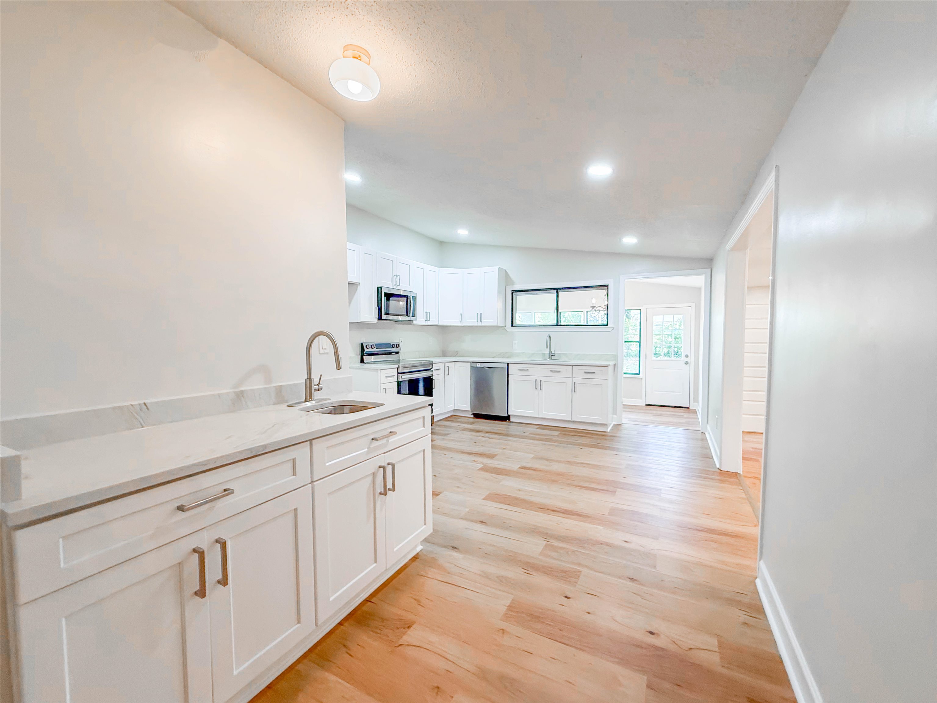 3217 Starsdale St Property Photo 8