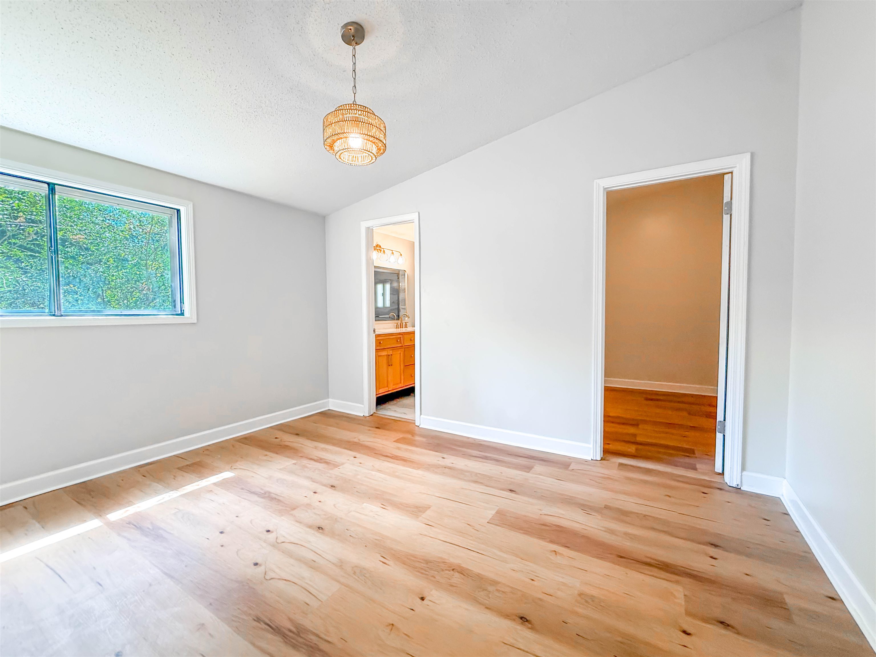 3217 Starsdale St Property Photo 13