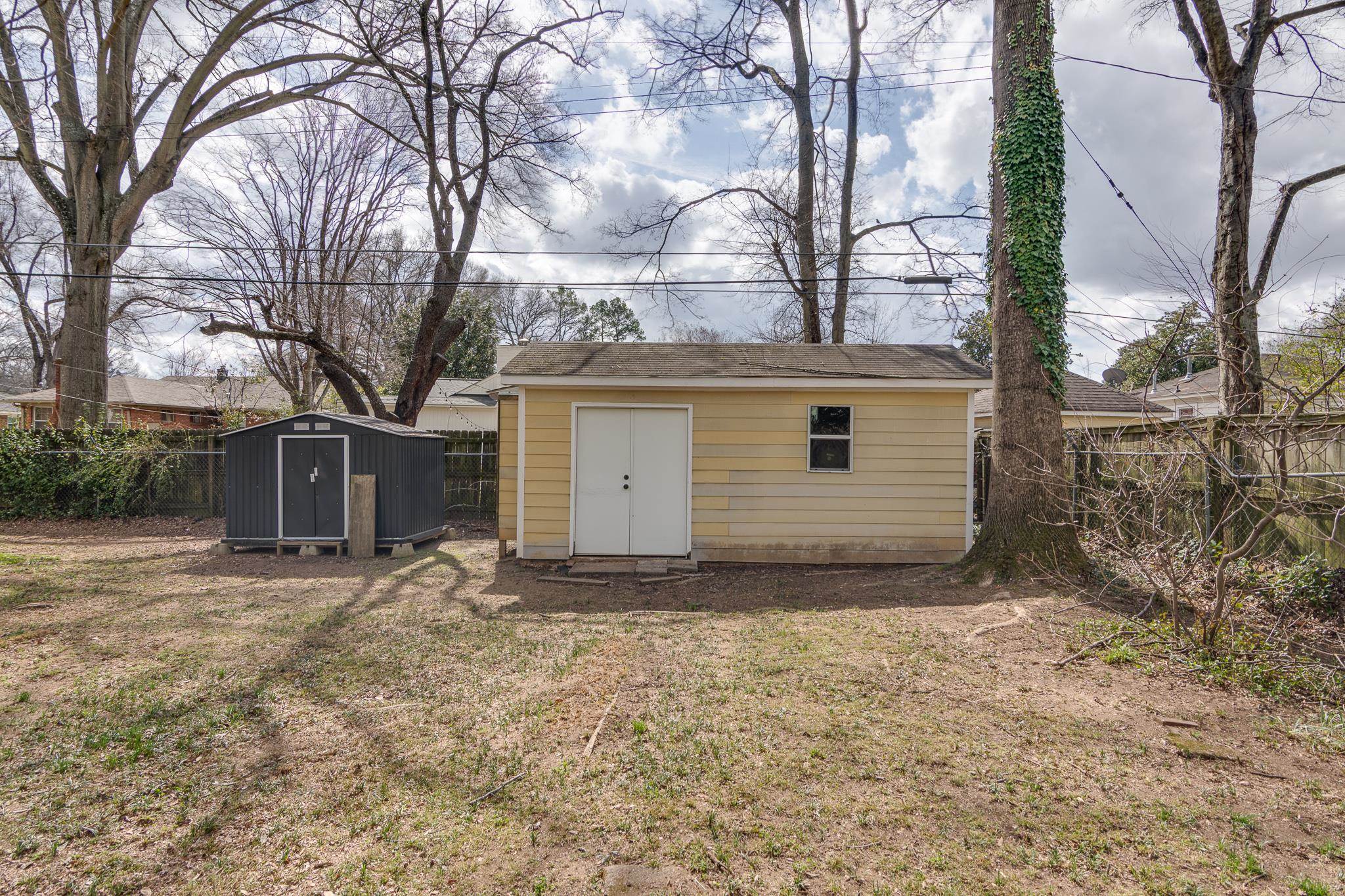 4935 Robindale Ln Property Photo 37