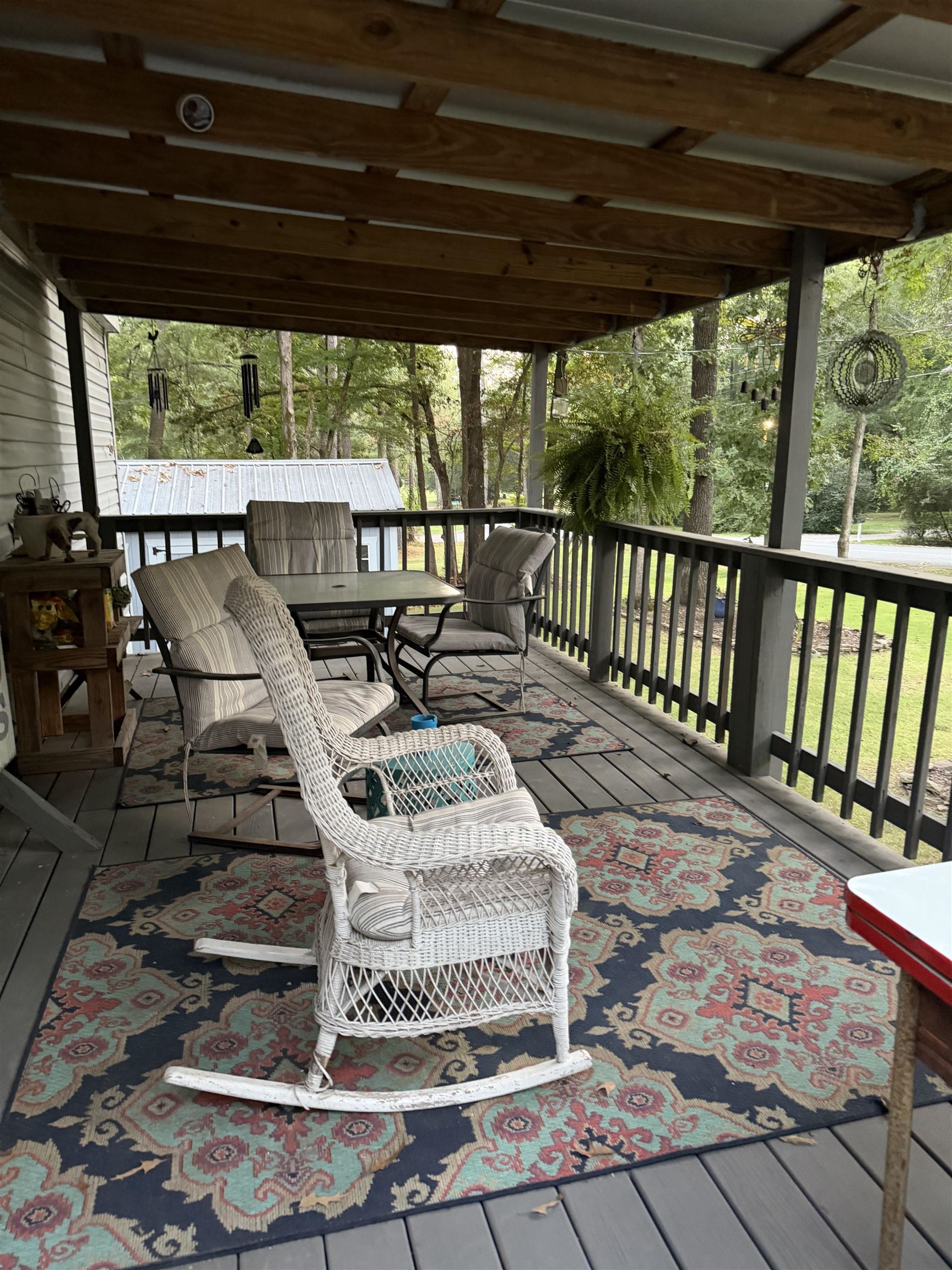 185 Pinetree Rd Property Photo 1