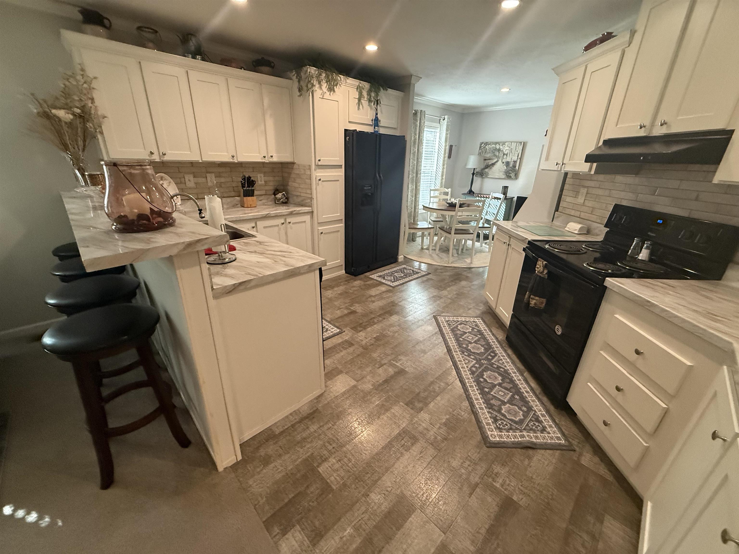 185 Pinetree Rd Property Photo 10