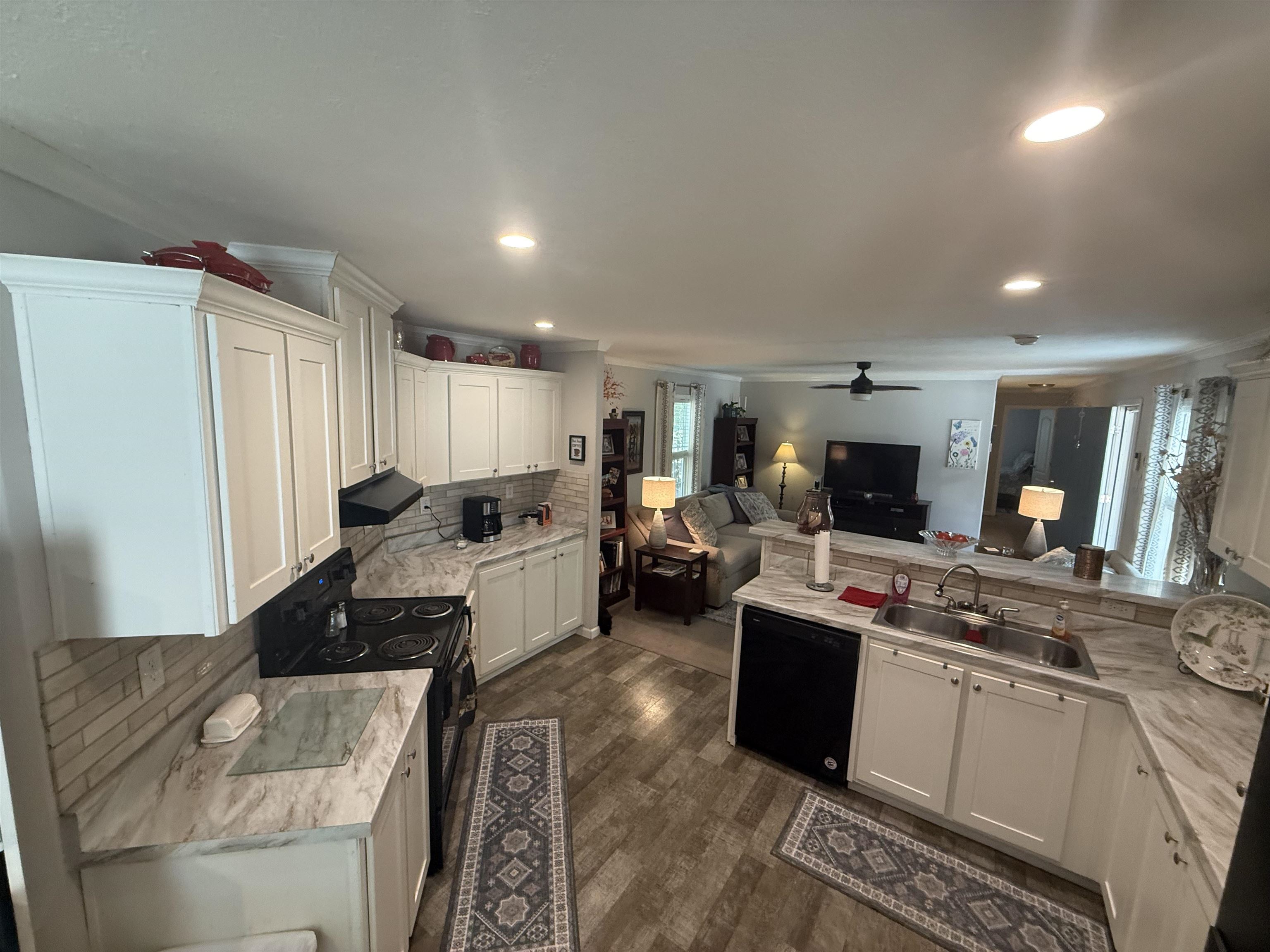 185 Pinetree Rd Property Photo 12
