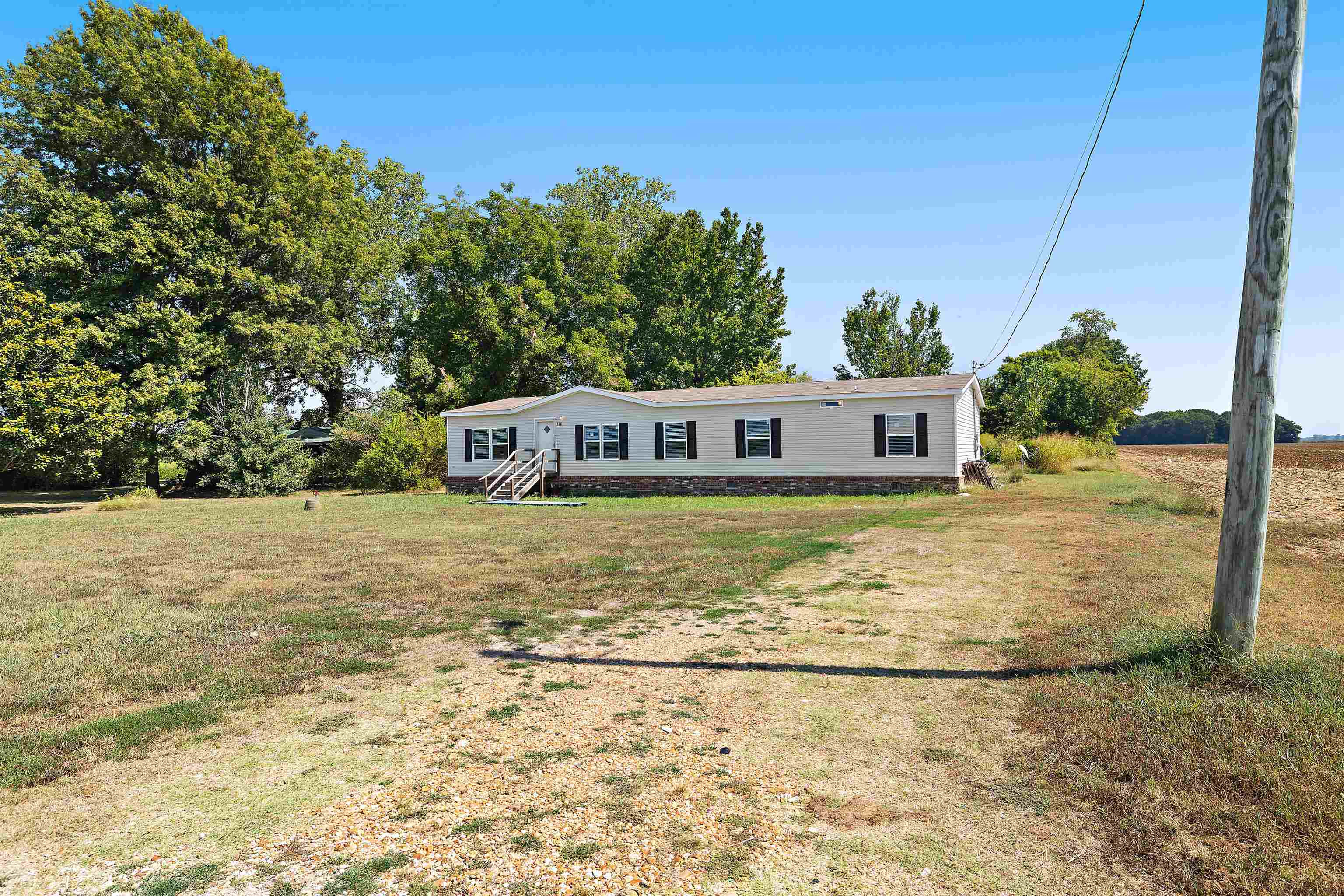 664 Rialto Rd Property Photo 4