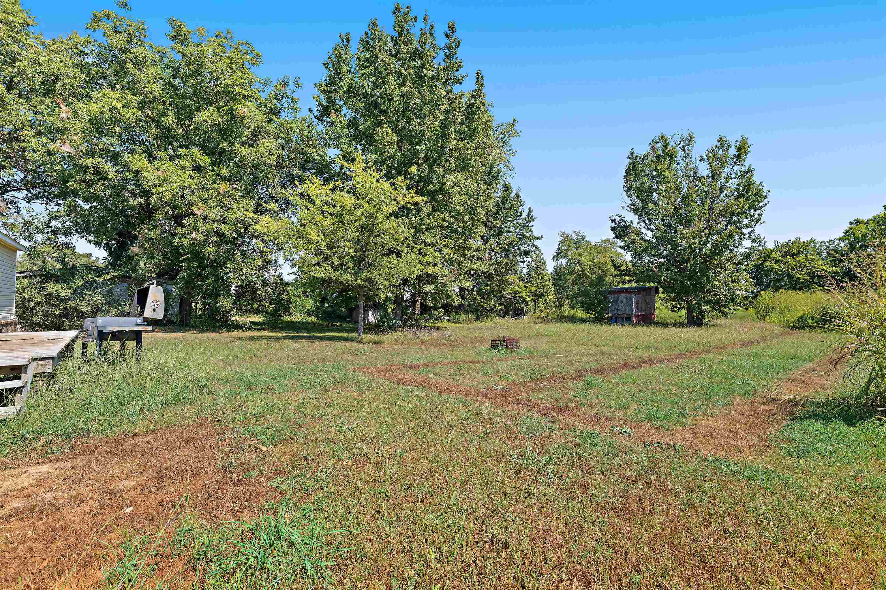 664 Rialto Rd Property Photo 22