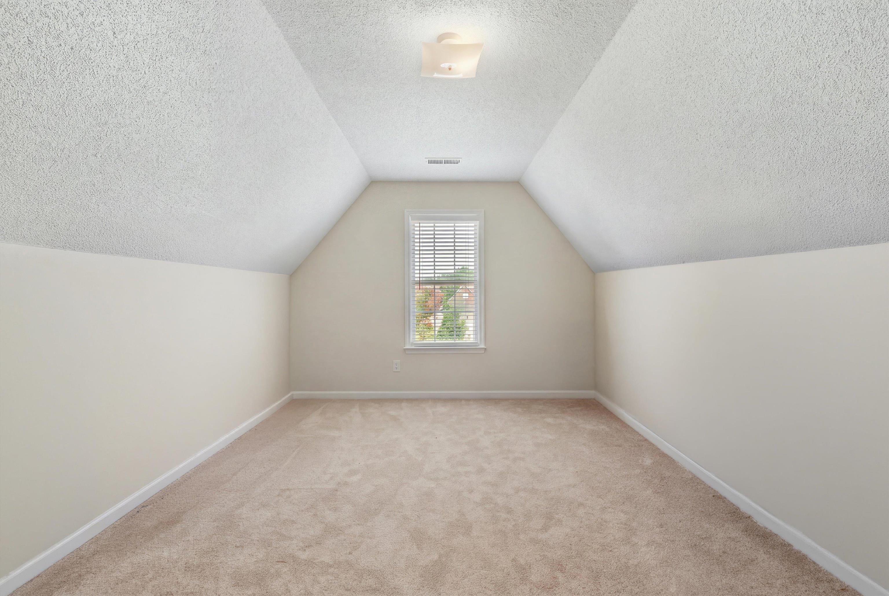 11647 Summer Meadows Cv Property Photo 31