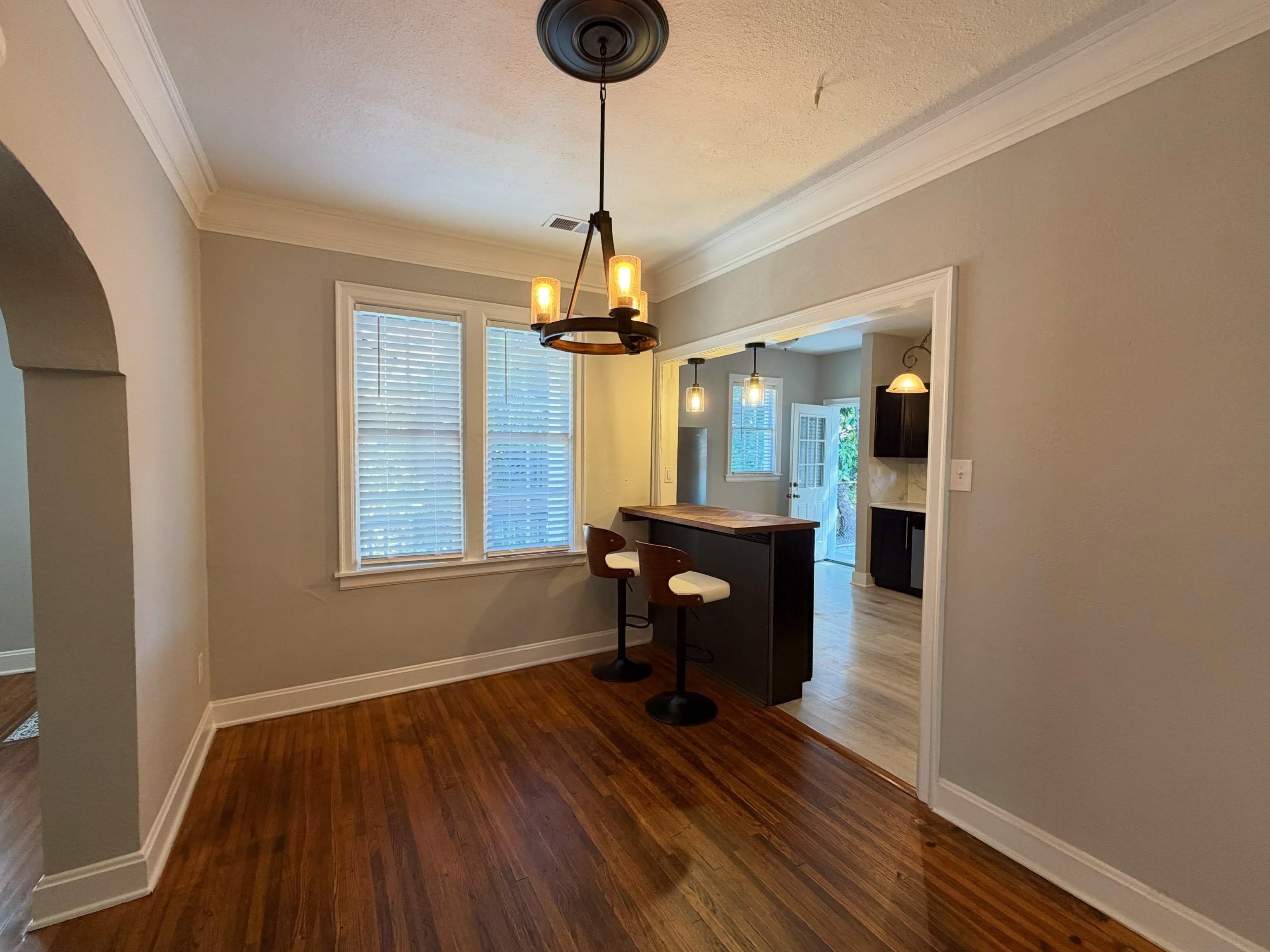 910 N Barksdale St Property Photo 10