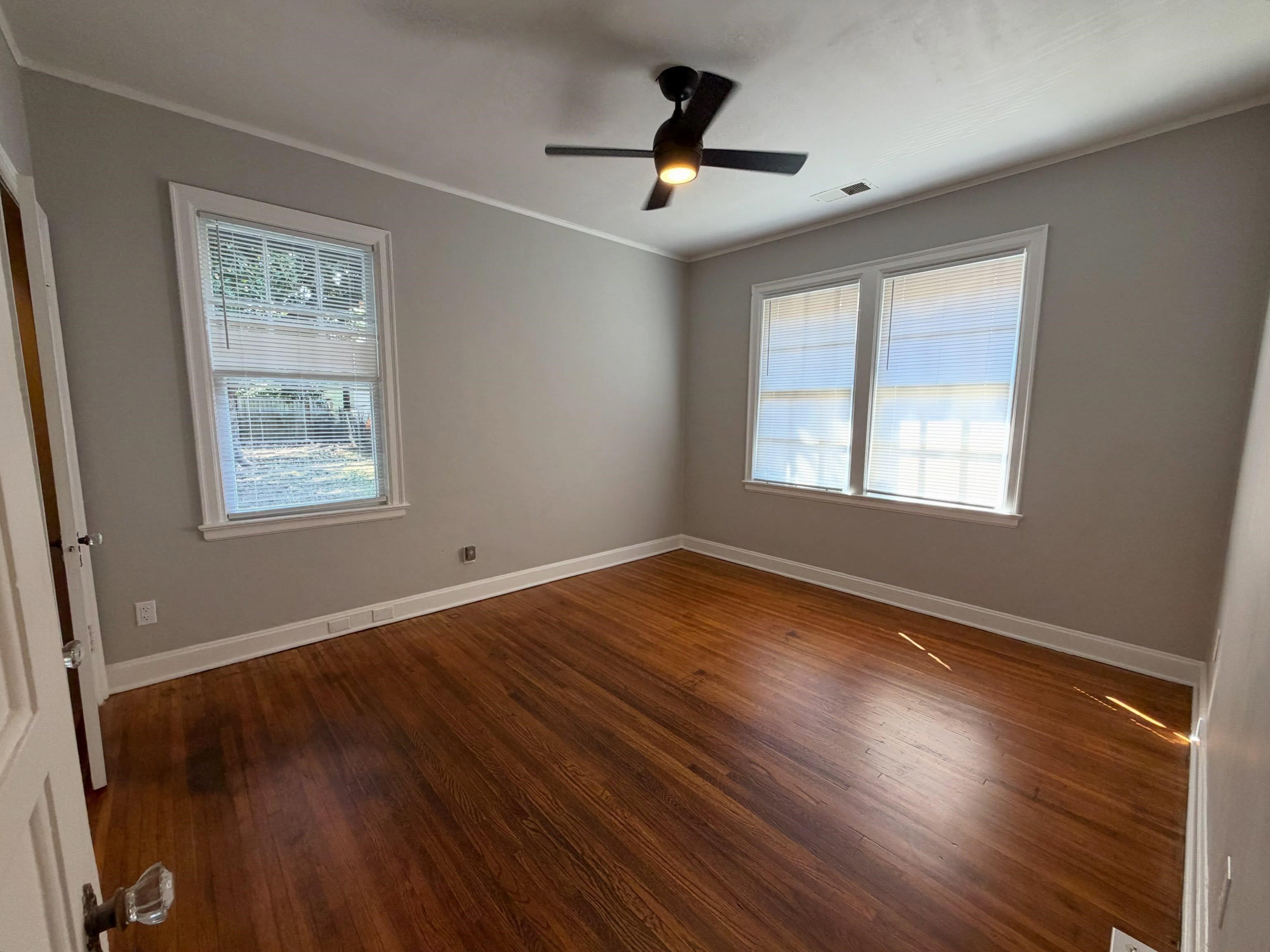 910 N Barksdale St Property Photo 24