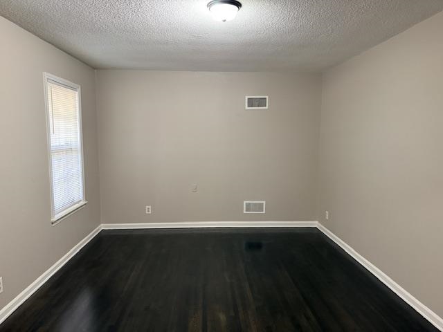 2964 Kenneth St Property Photo 14