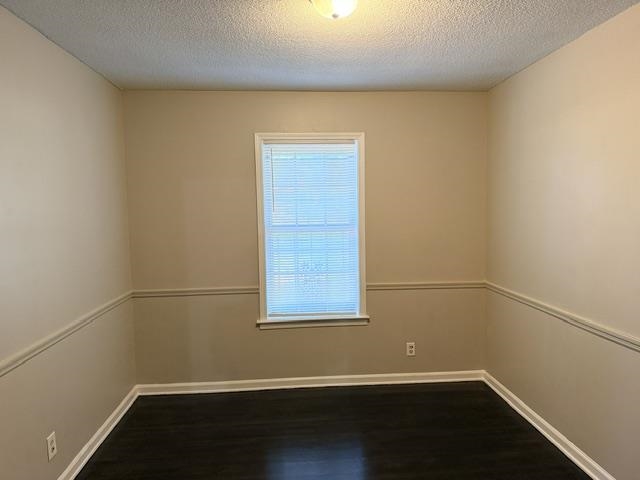 2964 Kenneth St Property Photo 29