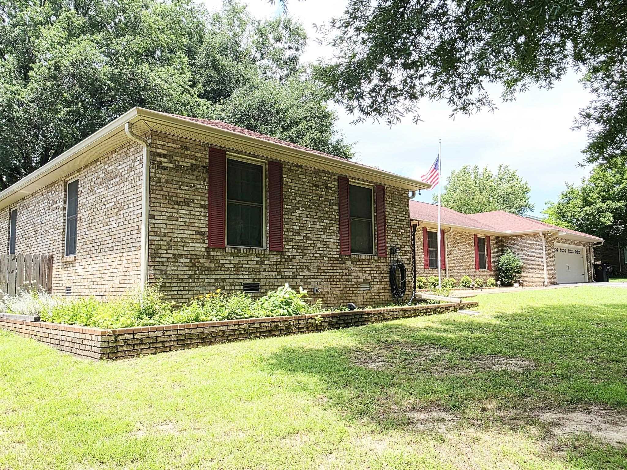 1603 Westlake Ave Property Photo 3