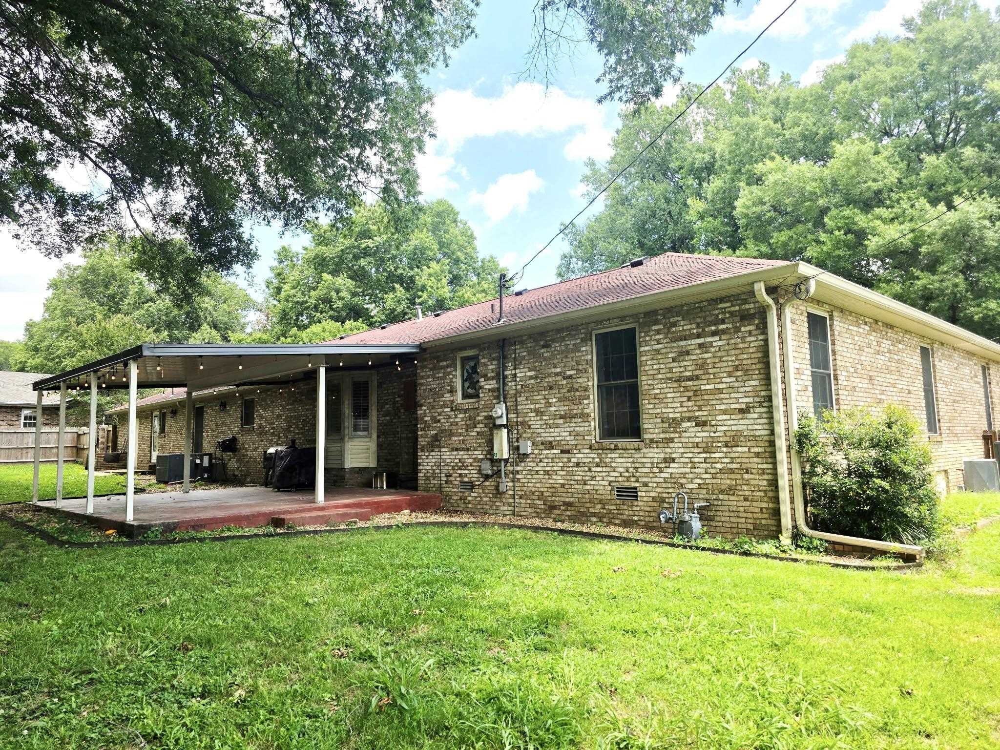 1603 Westlake Ave Property Photo 8