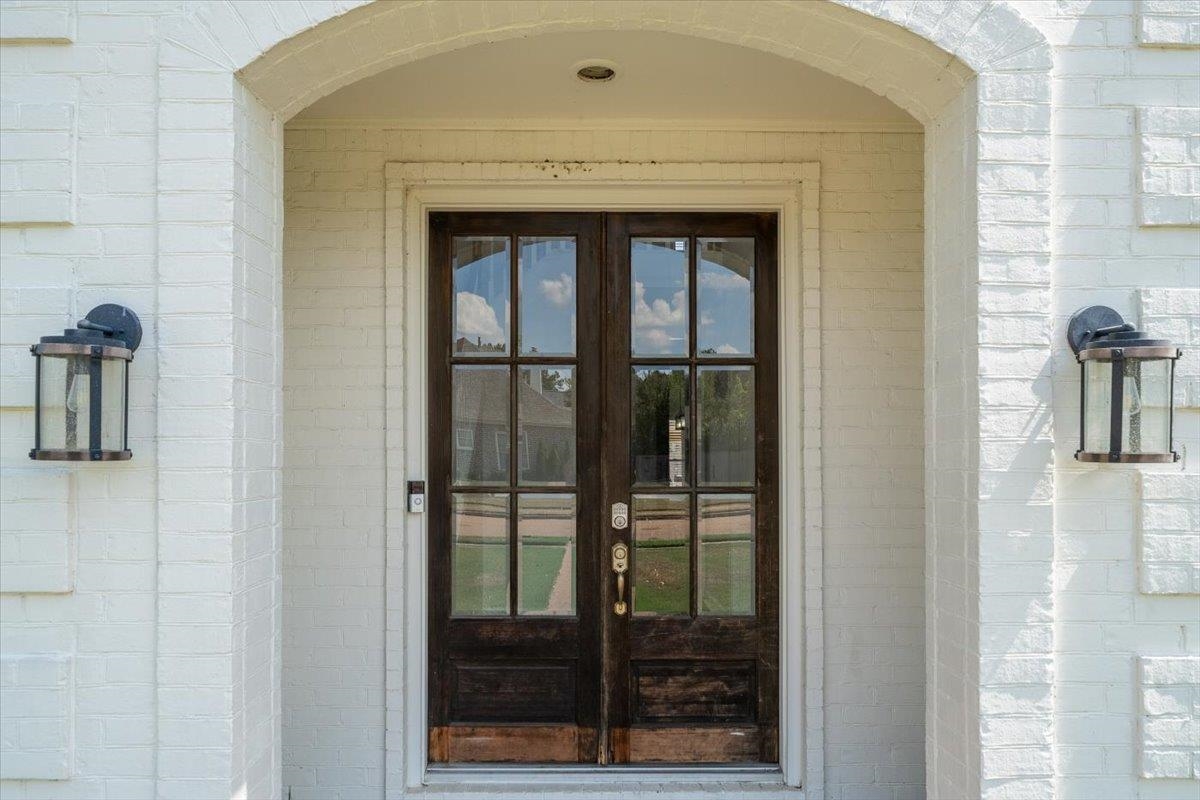 2056 Dogwood Garden Dr Property Photo 3