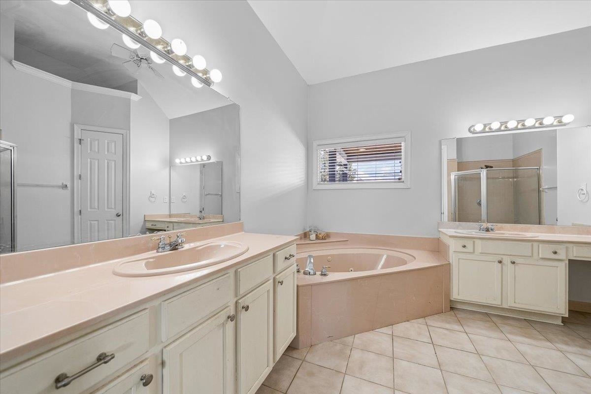 2056 Dogwood Garden Dr Property Photo 22