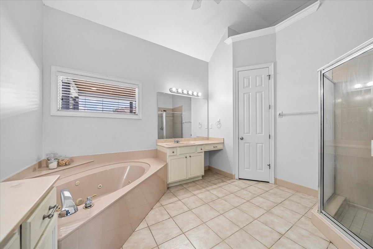 2056 Dogwood Garden Dr Property Photo 23