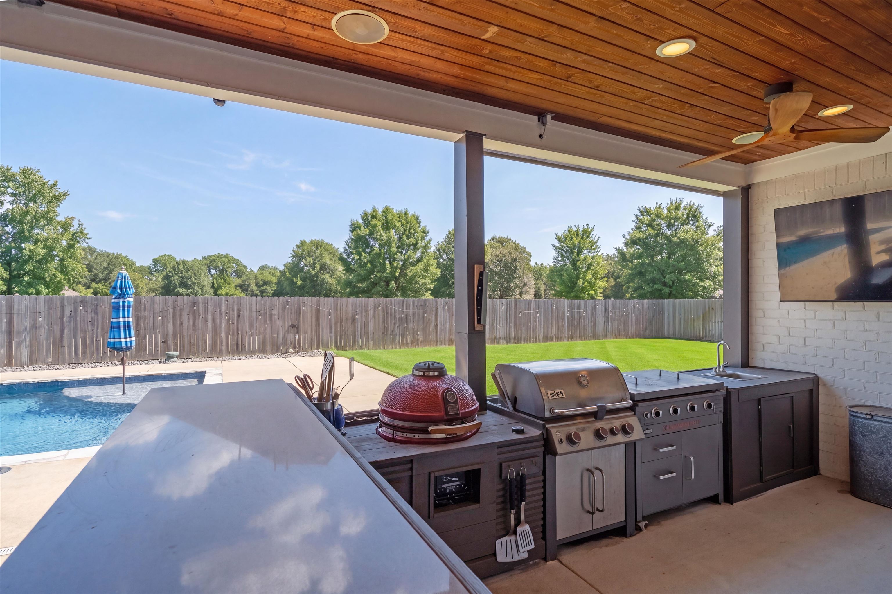 2056 Dogwood Garden Dr Property Photo 34