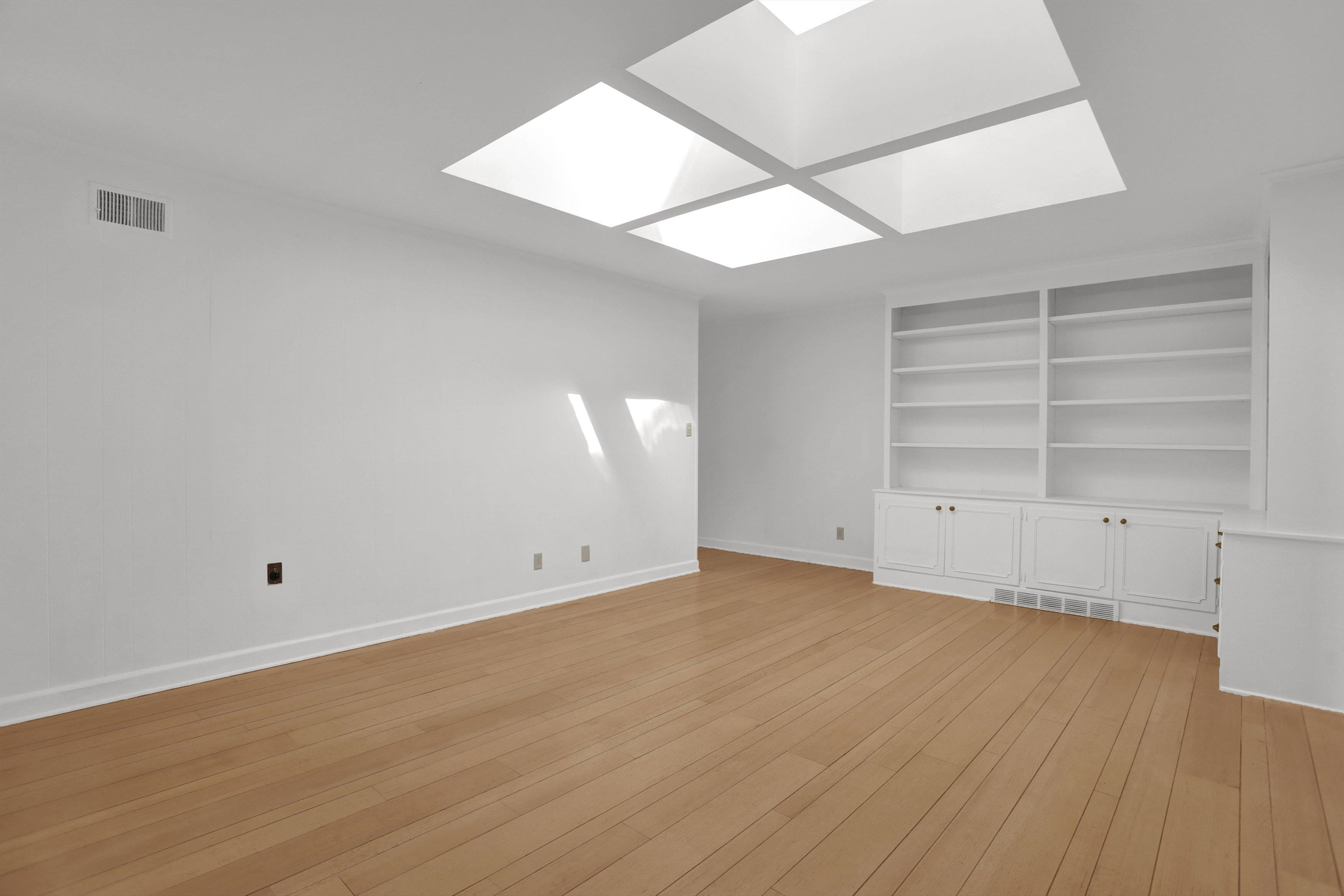 5721 Woodbriar Cv Property Photo 10