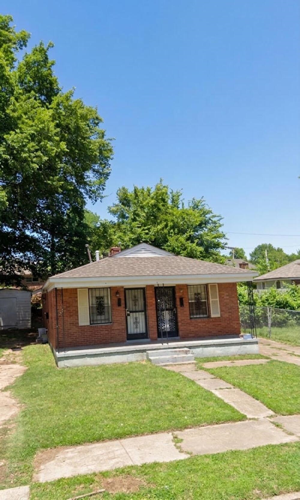 1410 KERR AVE Property Photo 1