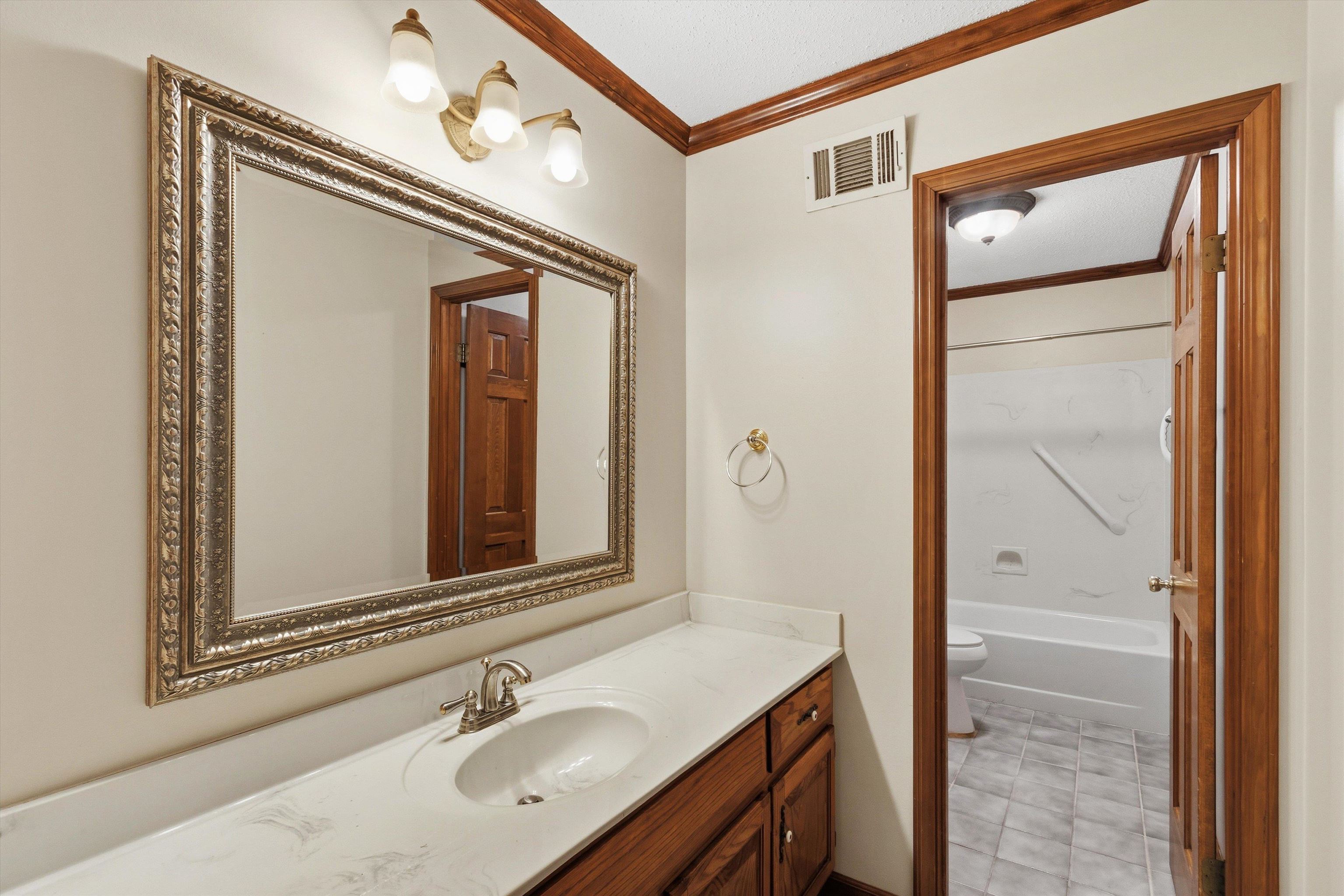 3961 Oak Rd Property Photo 22