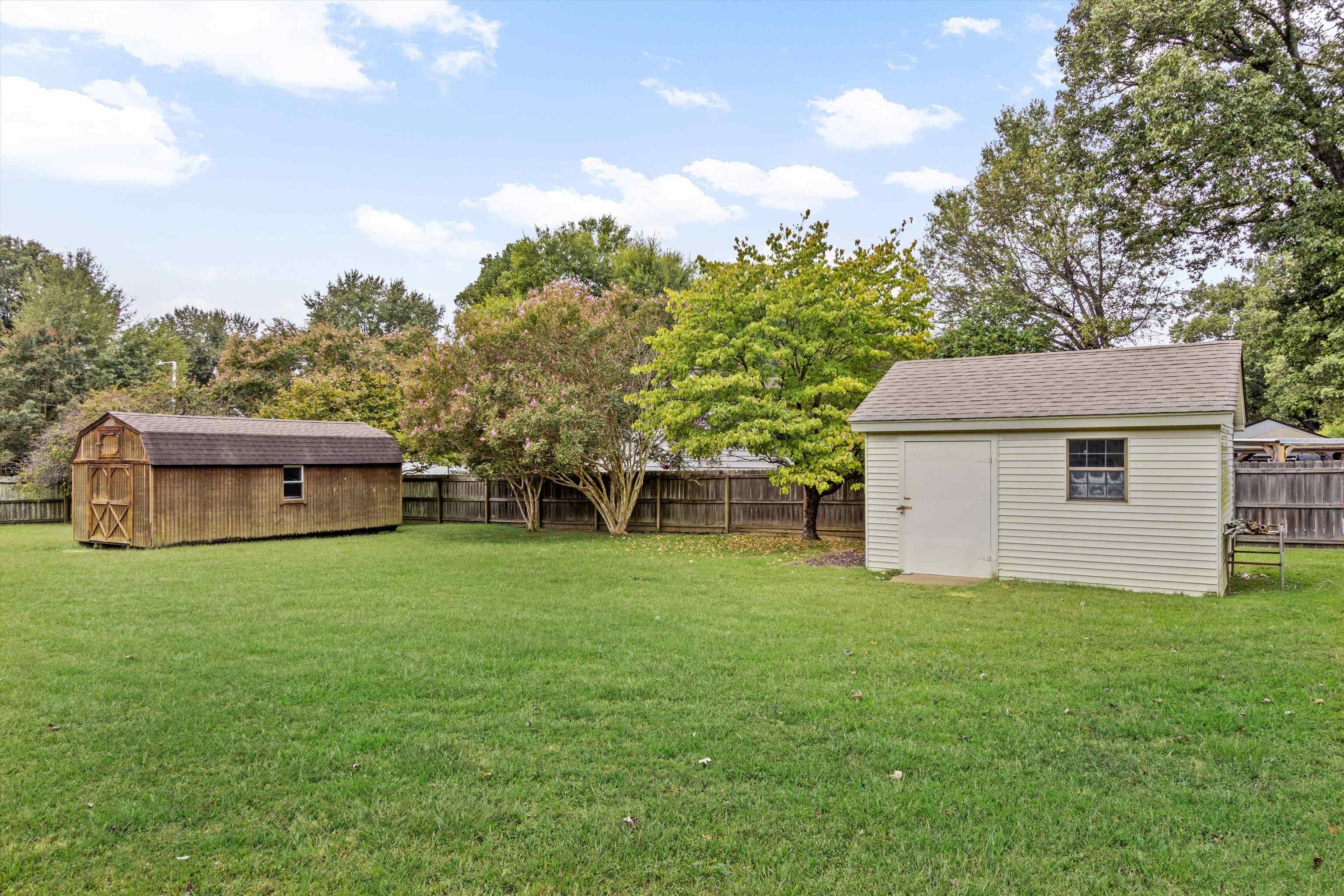 3961 Oak Rd Property Photo 29