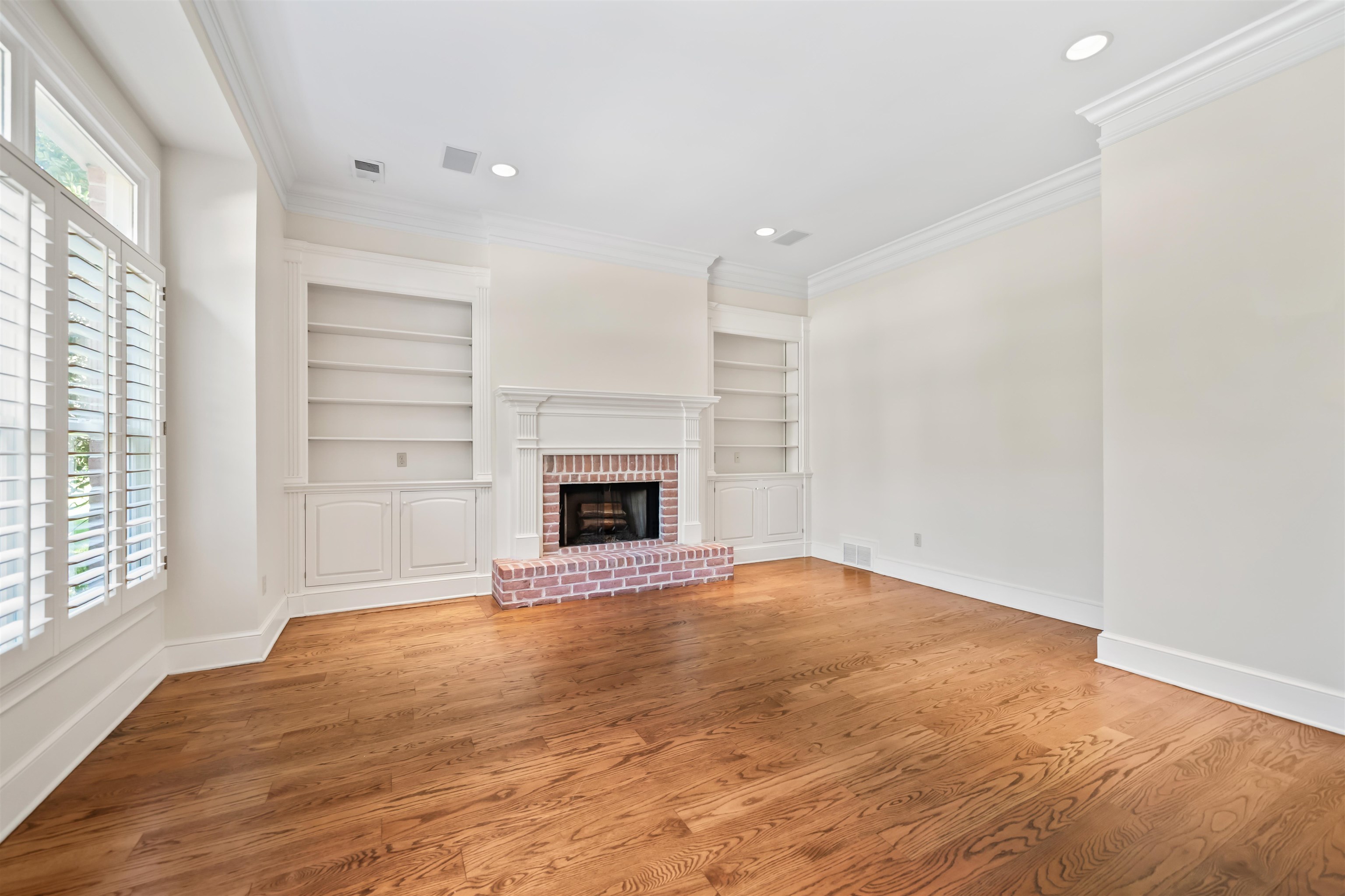 3449 Lake Pointe Cv Property Photo 4