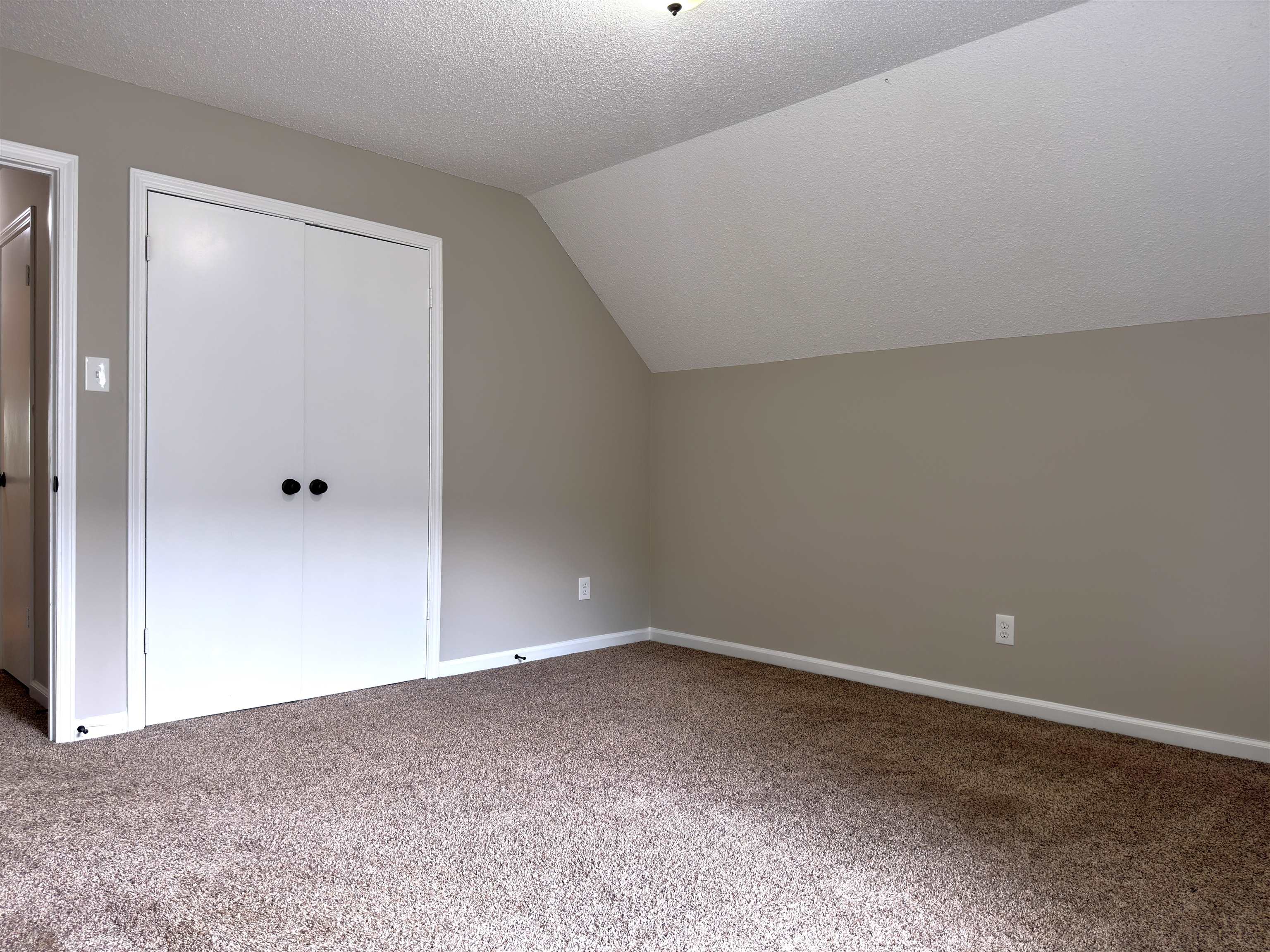 8163 Walnut Creek Rd Property Photo 27