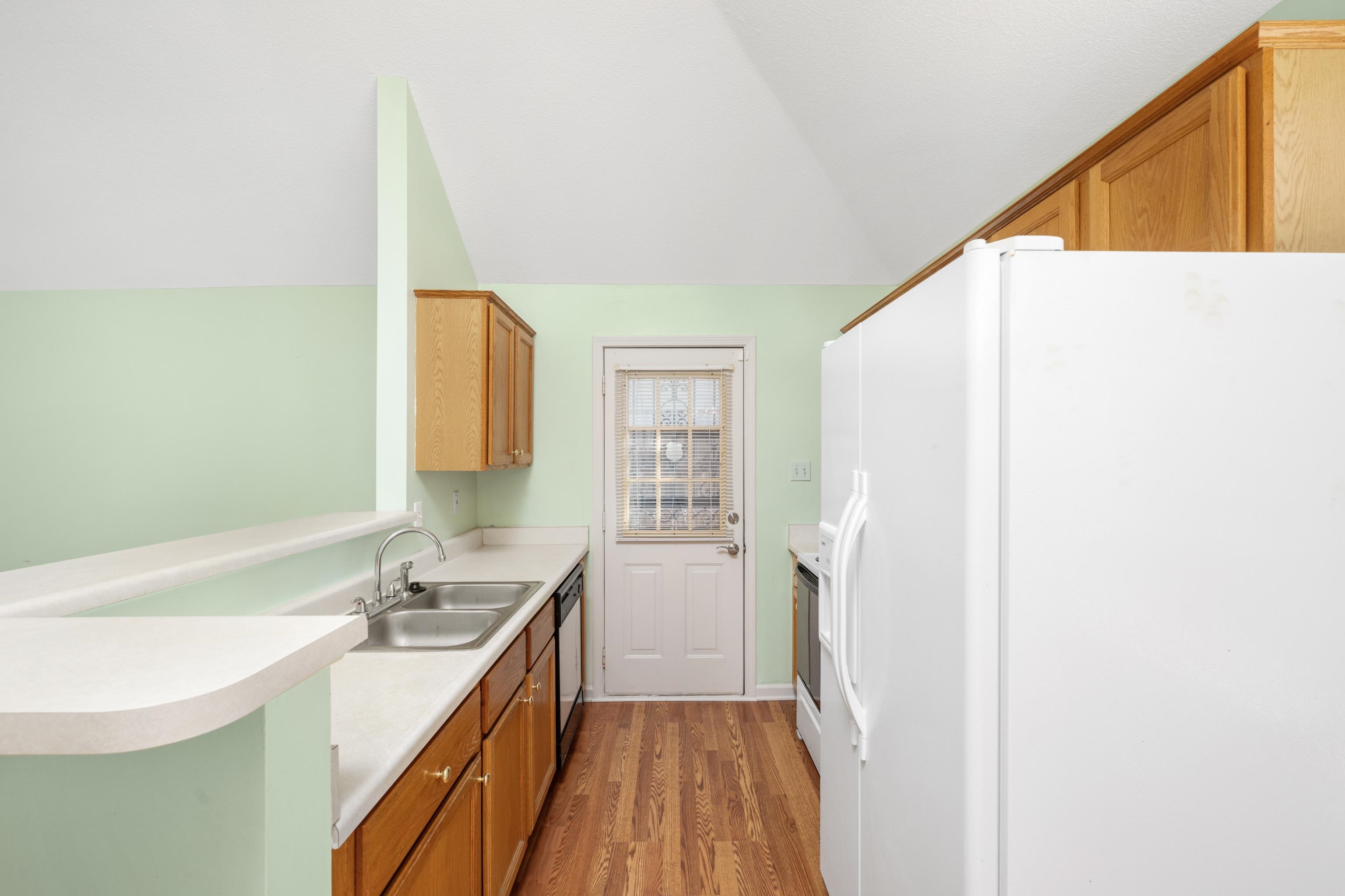 3833 Walden Meadow Dr Property Photo 9