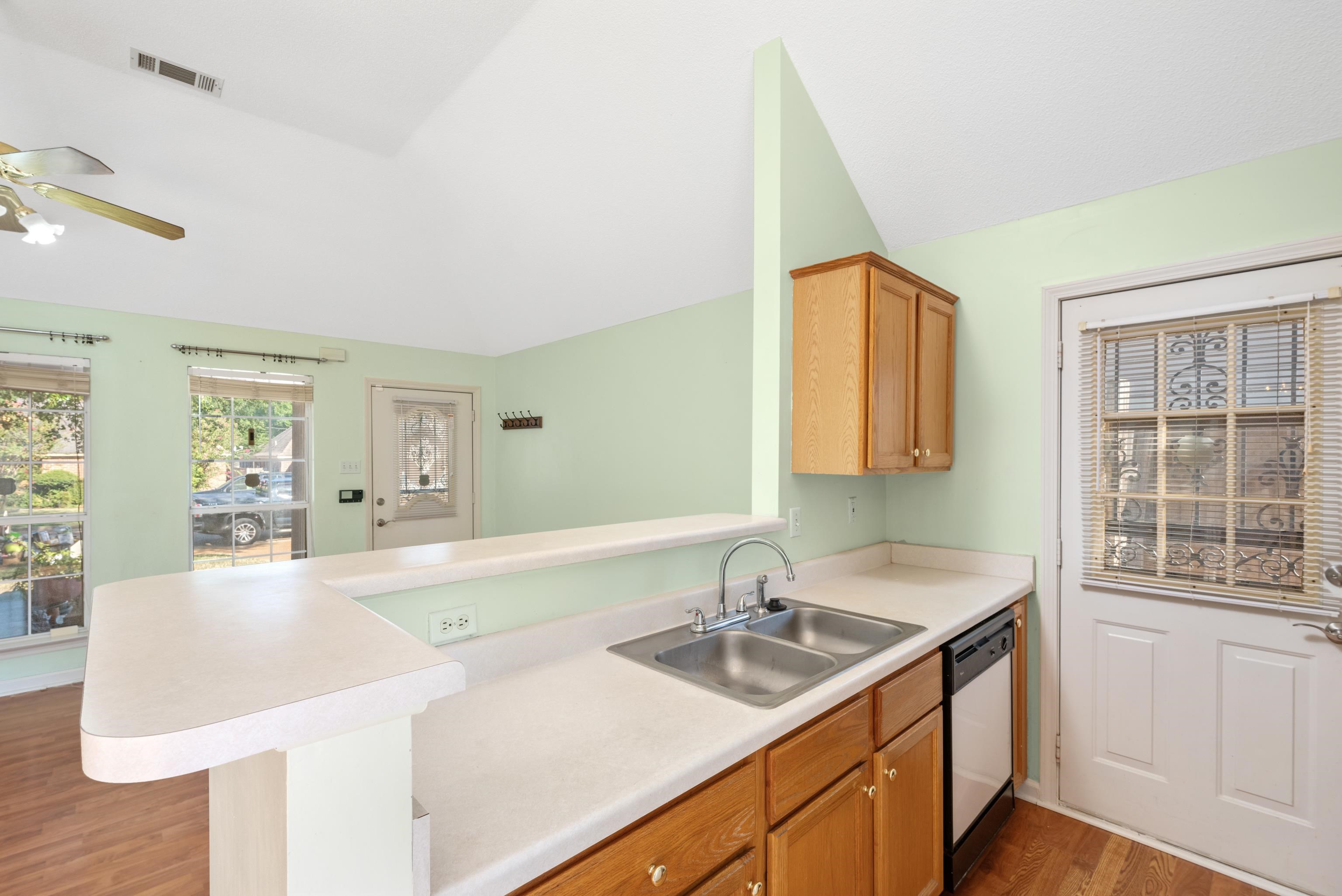 3833 Walden Meadow Dr Property Photo 10