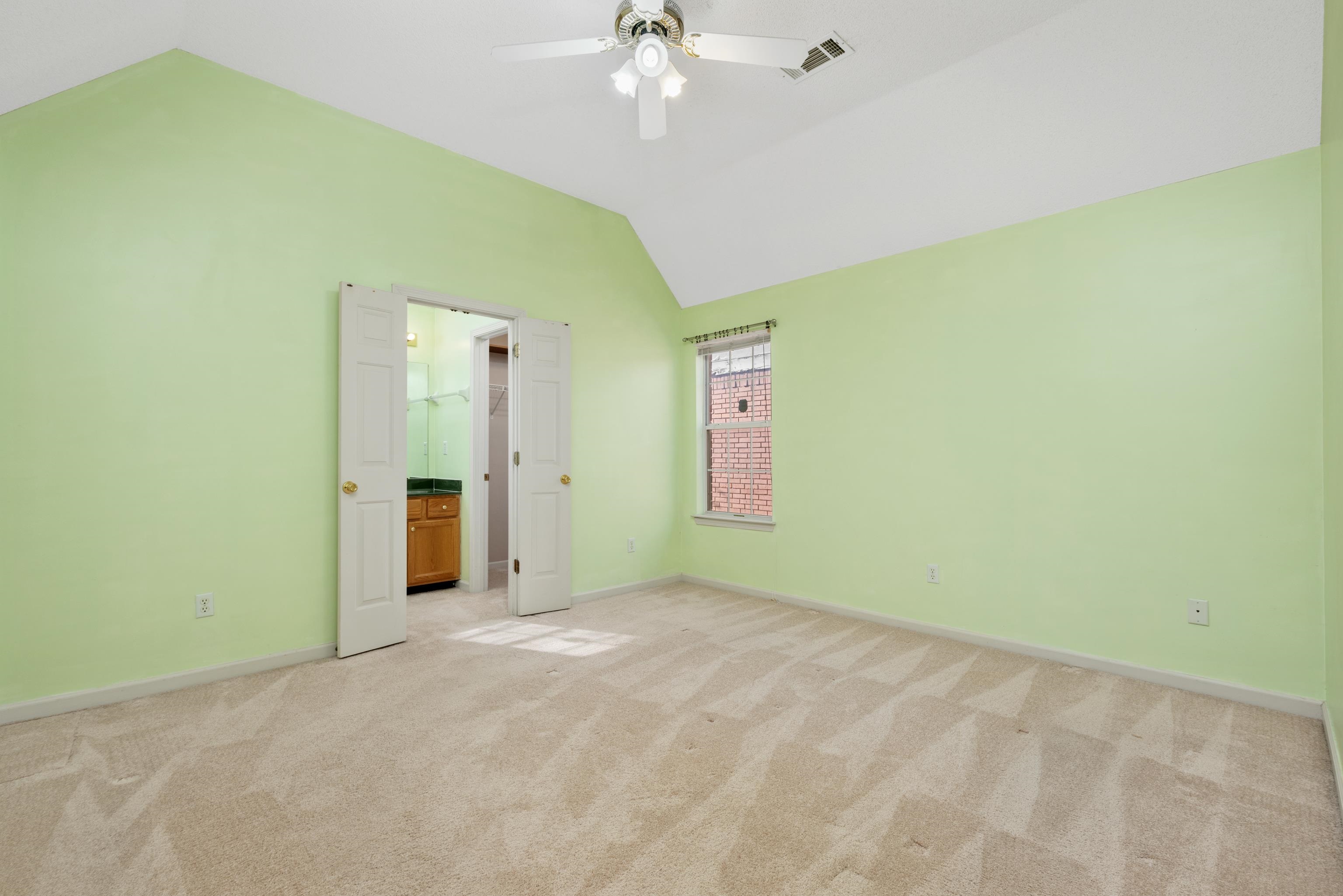 3833 Walden Meadow Dr Property Photo 13