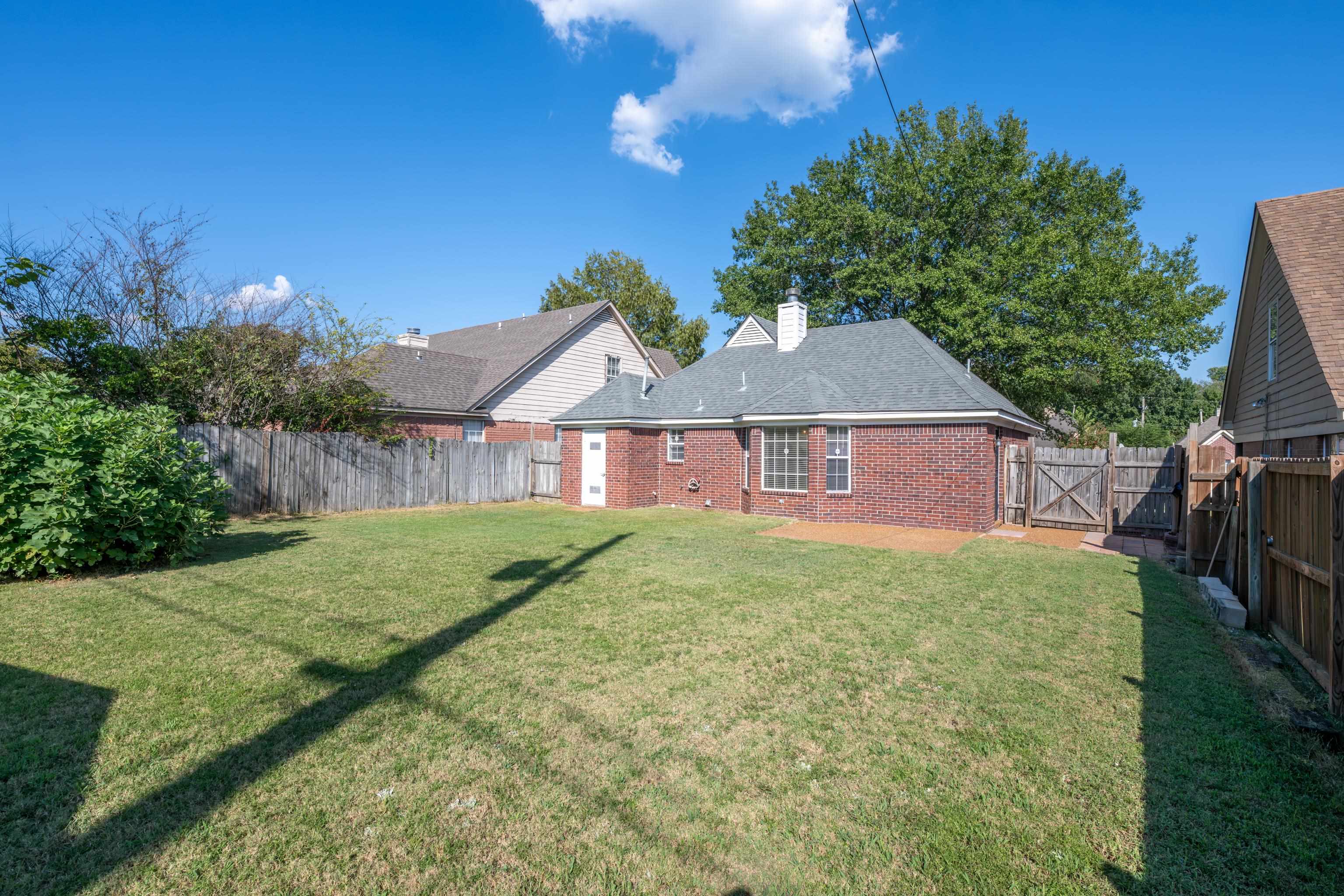 3833 Walden Meadow Dr Property Photo 26