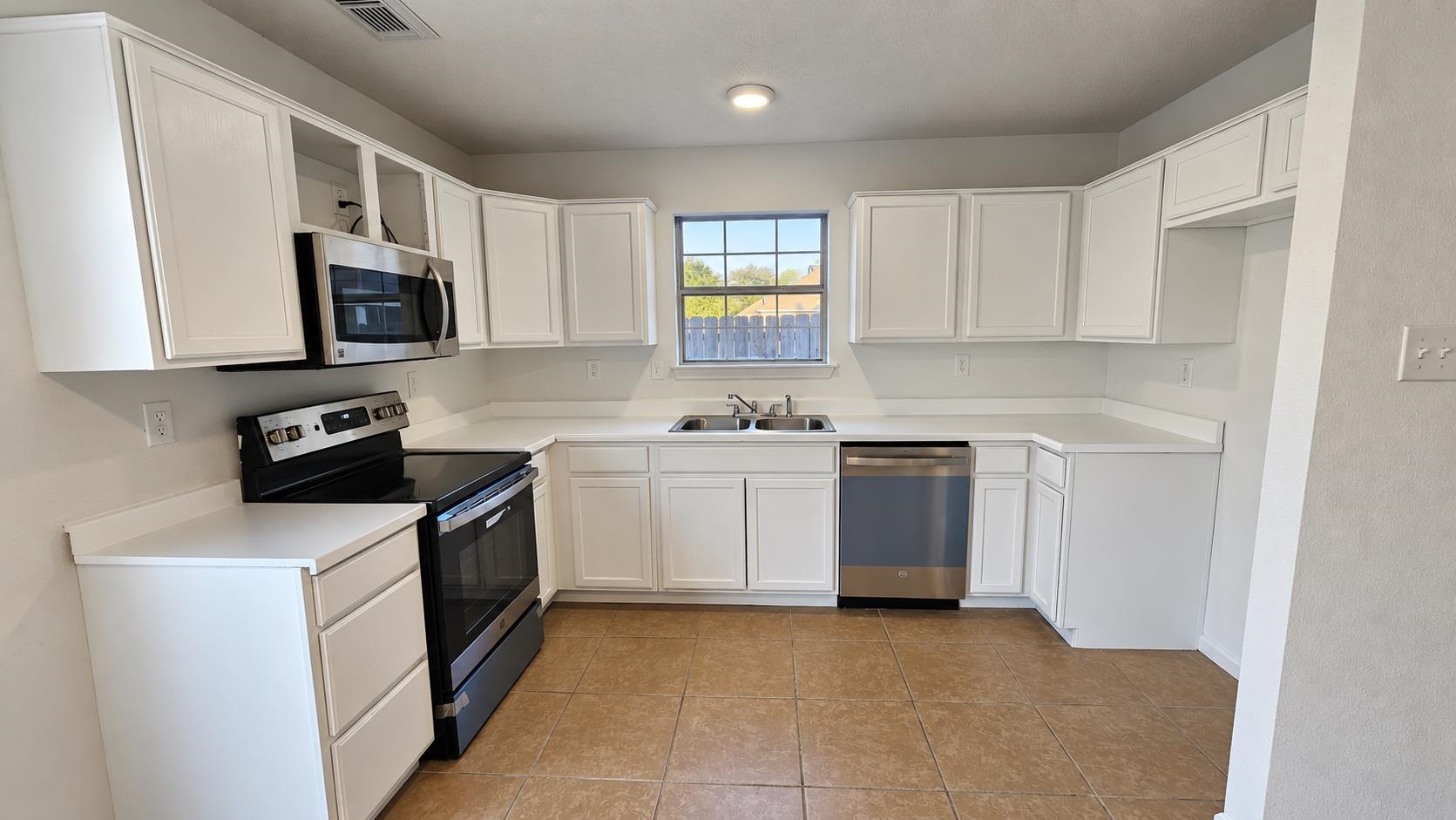 6928 Naples Dr Property Photo 12