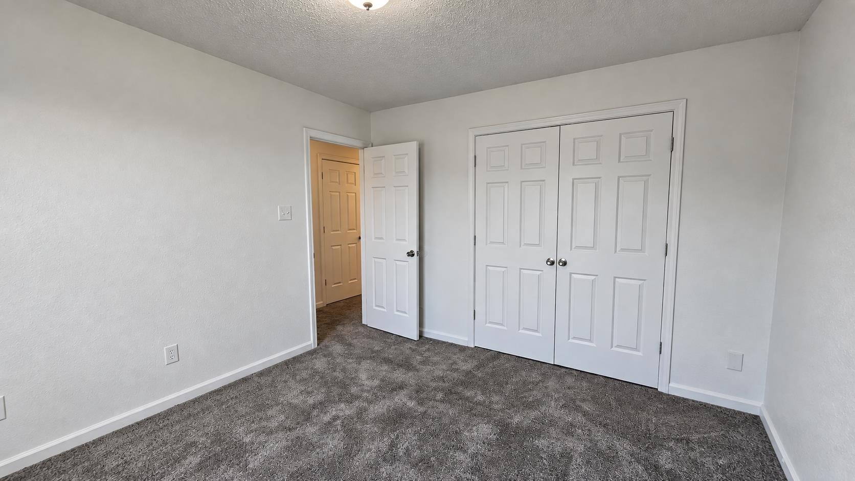 6928 Naples Dr Property Photo 28