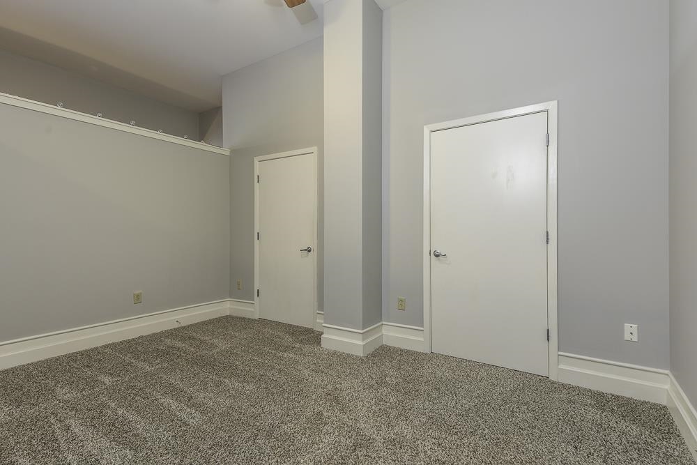 648 Riverside Dr 316 Property Photo 10