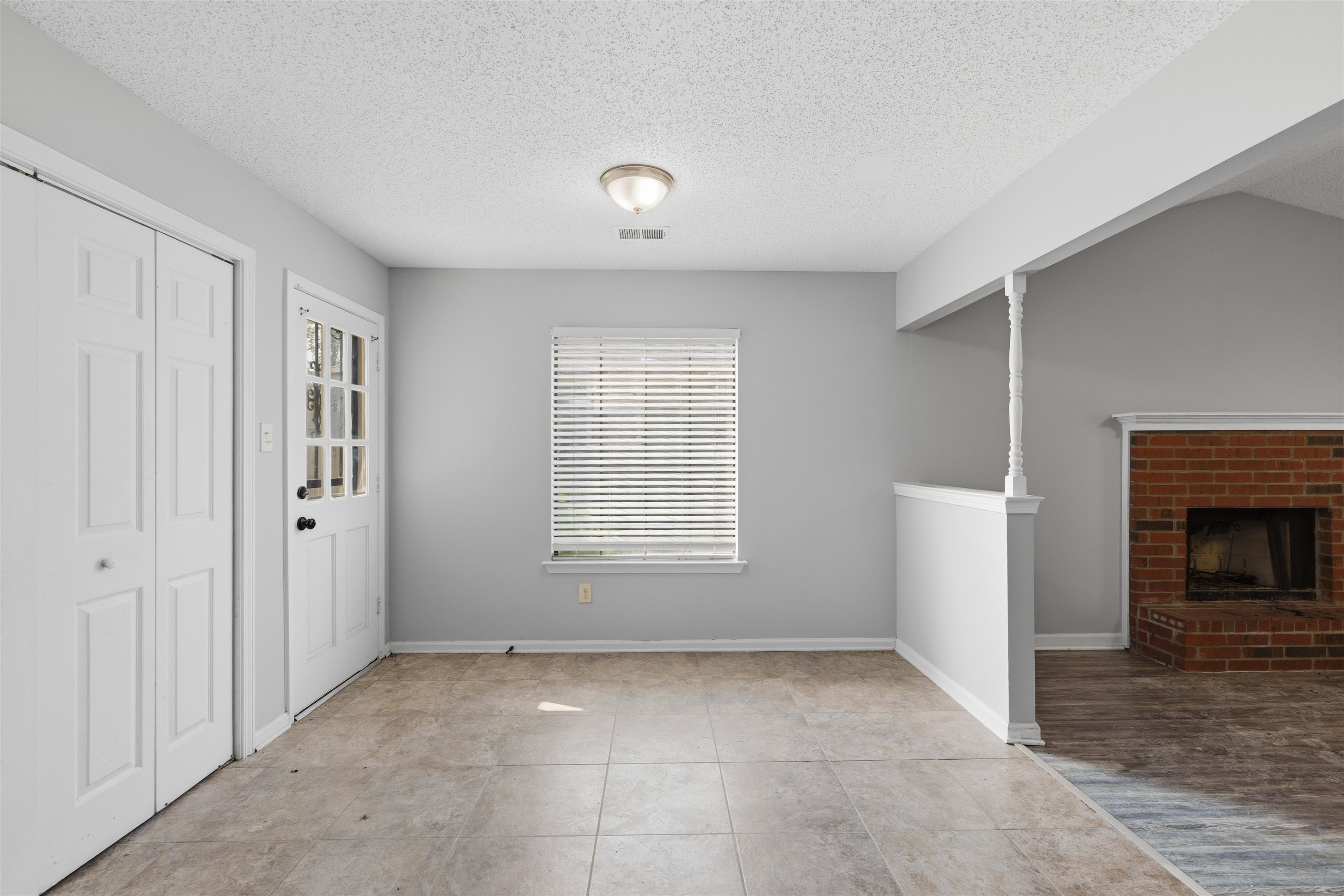 5330 Sleepy Oak Cv Property Photo 7