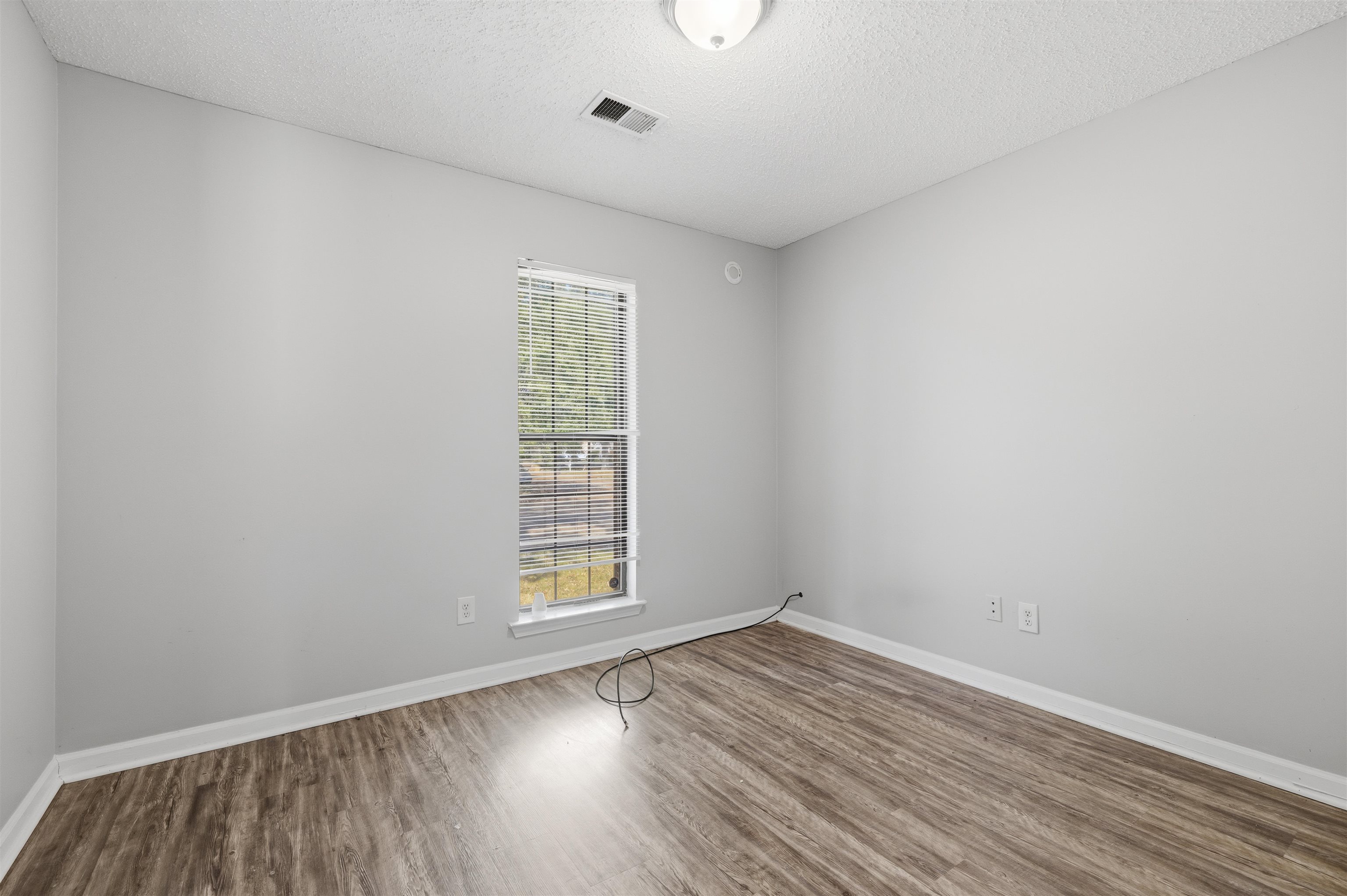 5330 Sleepy Oak Cv Property Photo 10